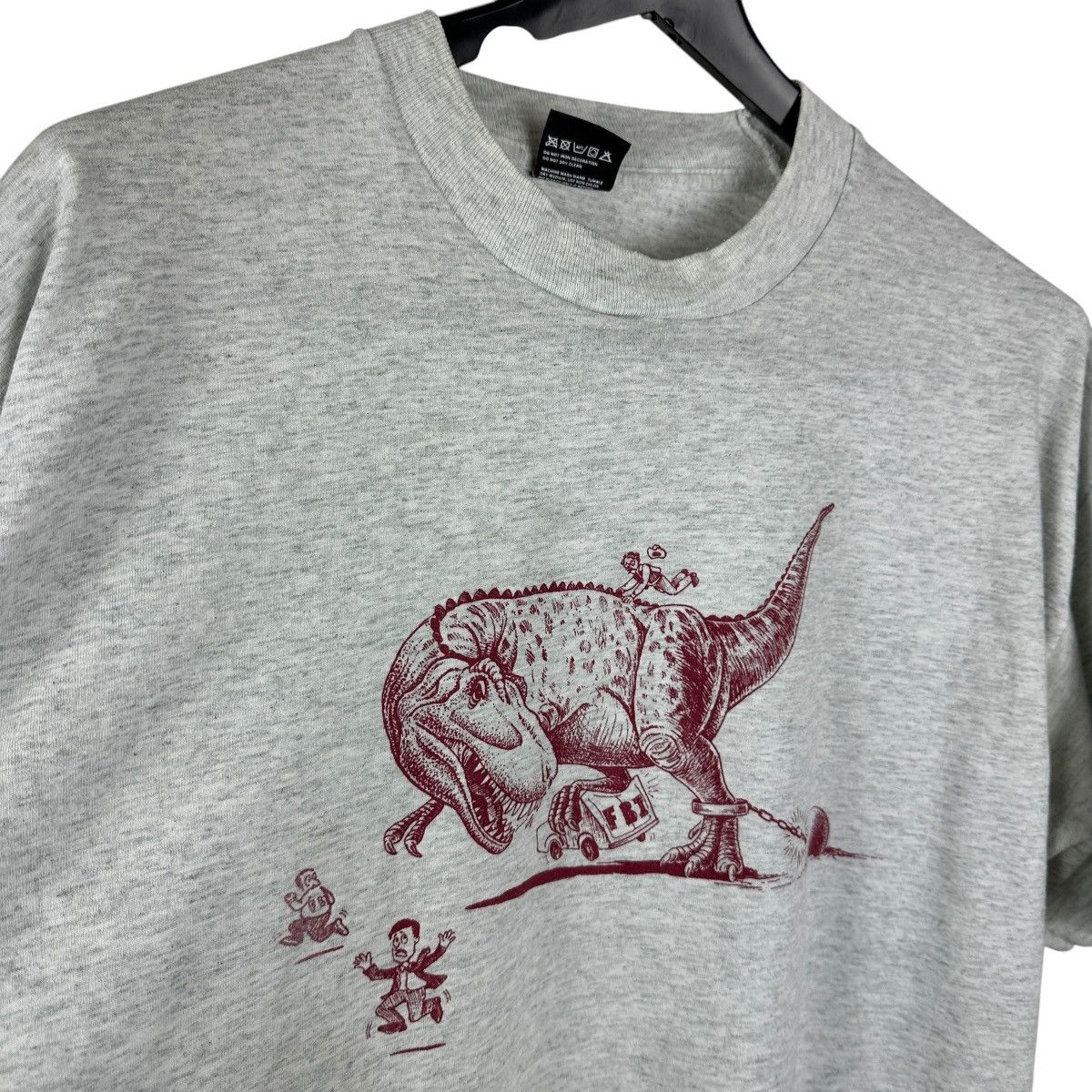Vintage Vintage 90s FBI T Rex Dinosaur Comedy Shirt Size US XXL / EU 58 / 5 - 6 Thumbnail