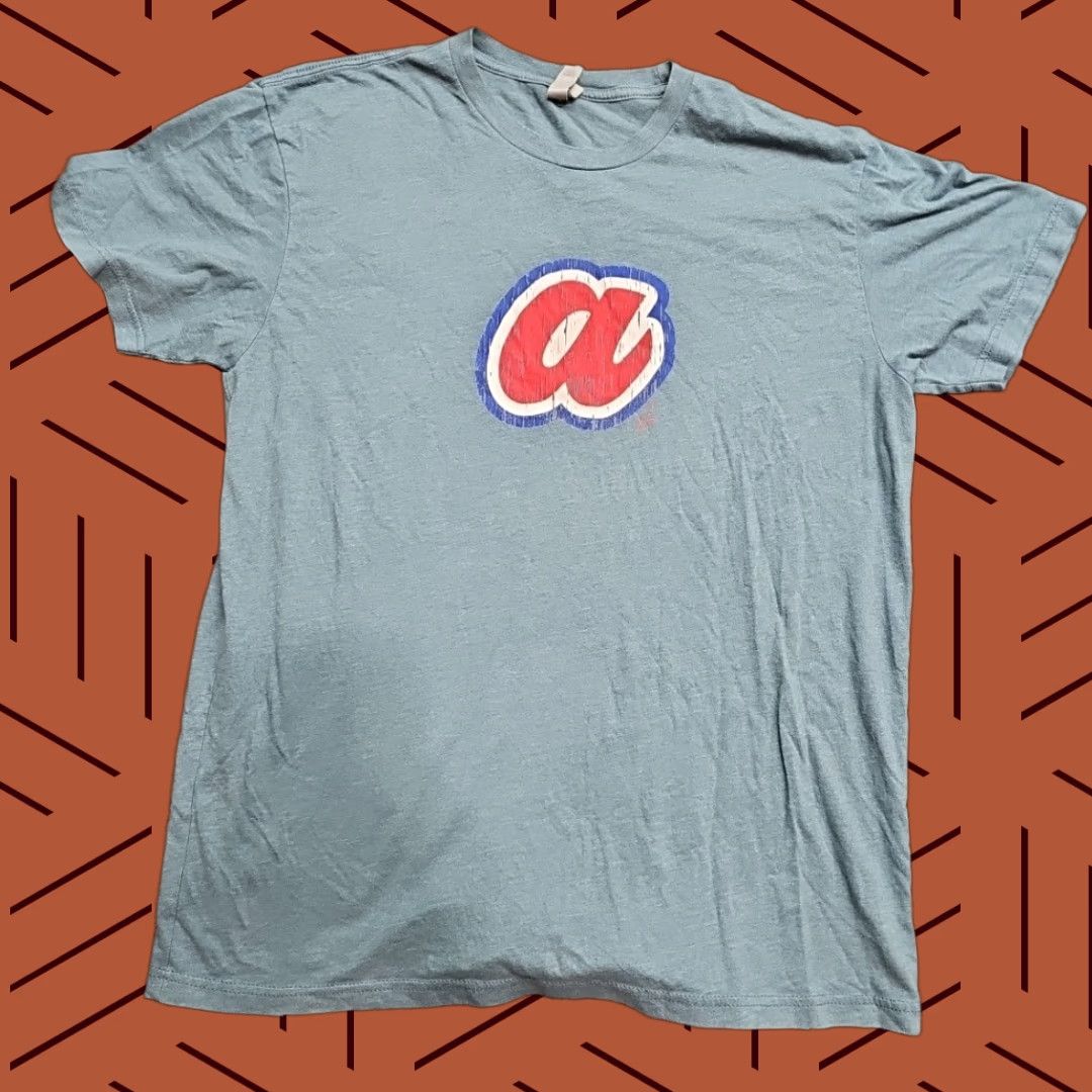 Vintage Atlanta Braves T-shirt Men Large Grayish Blue Logo Crew Neck Short Sleeve Distresses Size US L / EU 52-54 / 3 - 1 Thumbnail