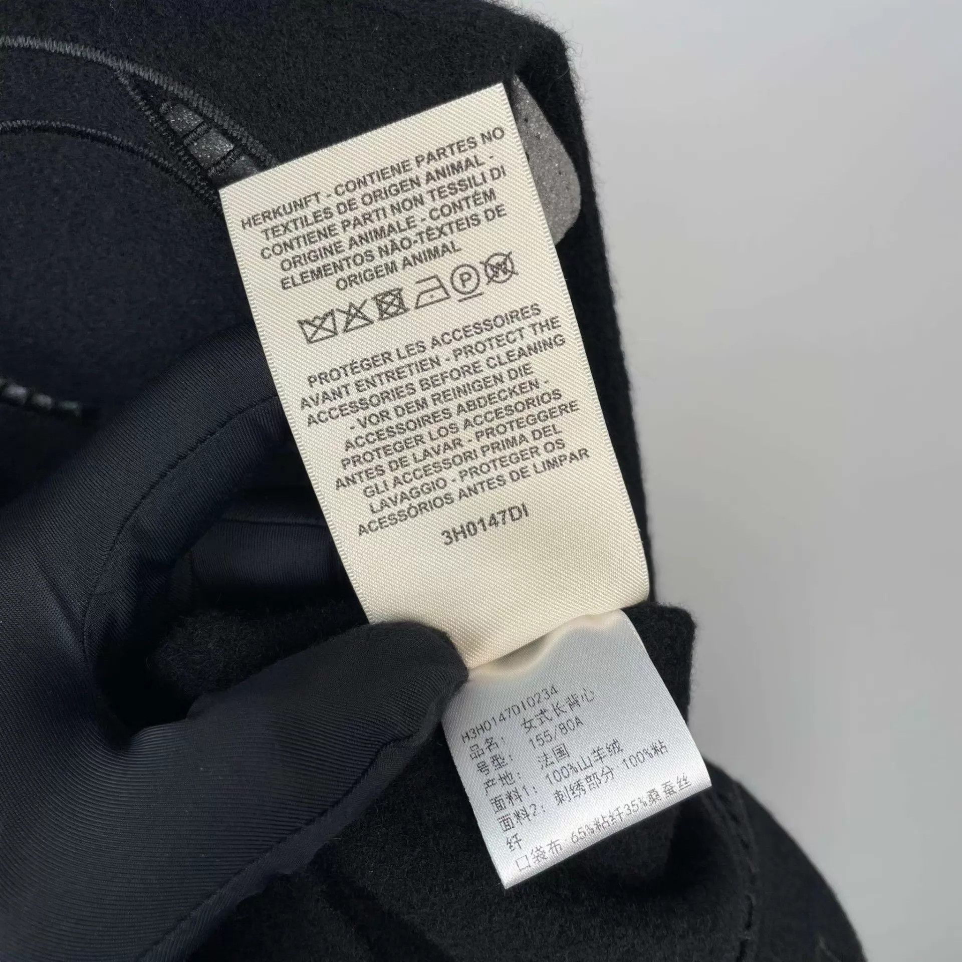Hermes Hermès 99 New Black Openwork Cashmere Vest Size 34 Size XS / US 0-2 / IT 36-38 - 4 Thumbnail