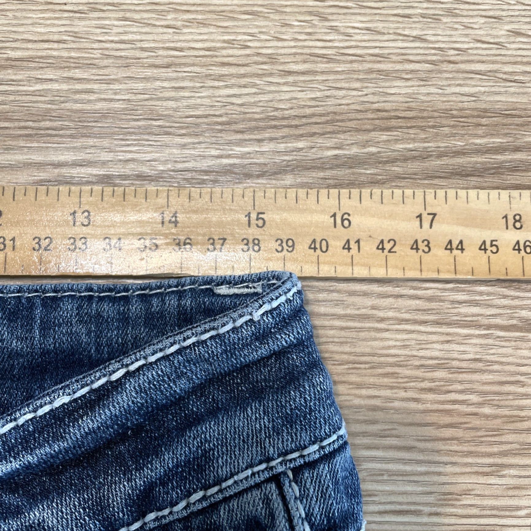 Vintage VINTAGE Rue 21 Womens Capri Jeans Low Rise Distressed Blue Denim Size 11/12 Size 32" / US 10 / IT 46 - 4 Thumbnail