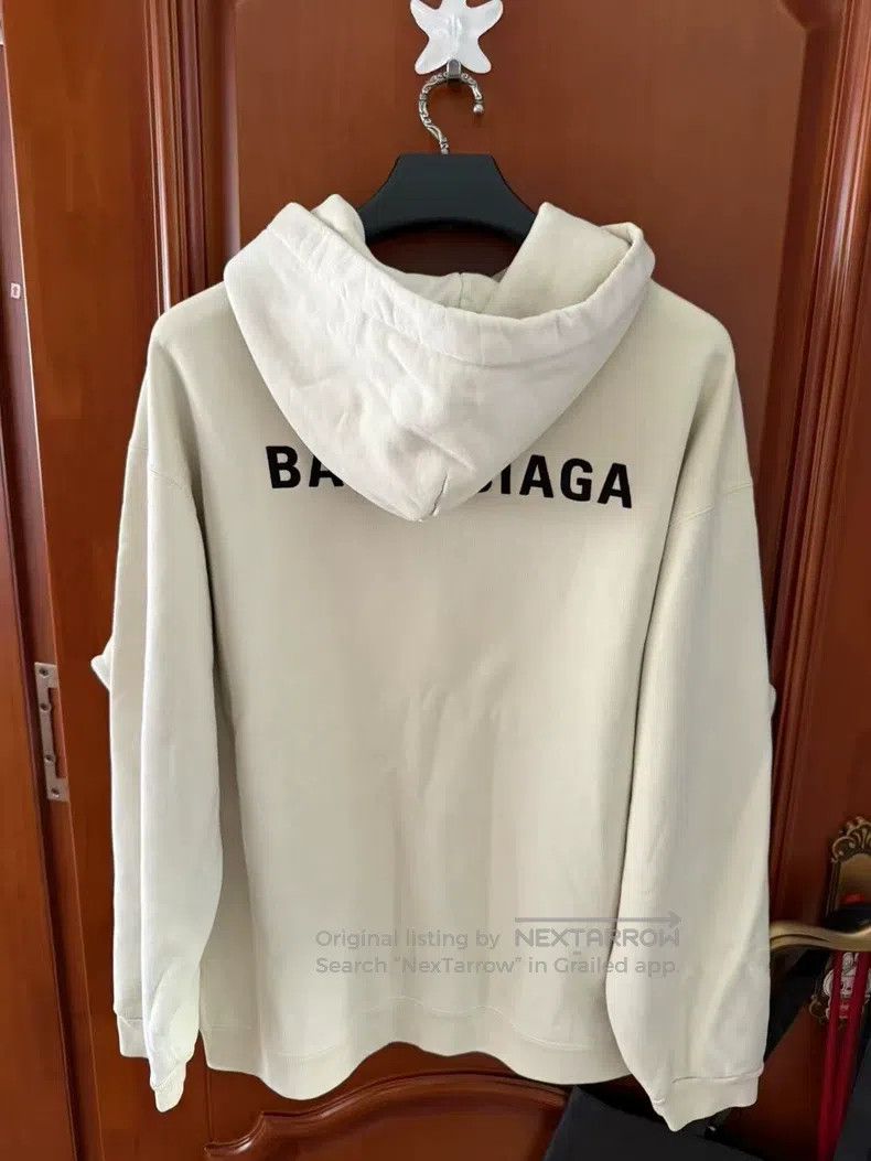 Balenciaga Balenciaga Front and Back Embroidered Logo Hoodie Beige Size US L / EU 52-54 / 3 - 2 Thumbnail