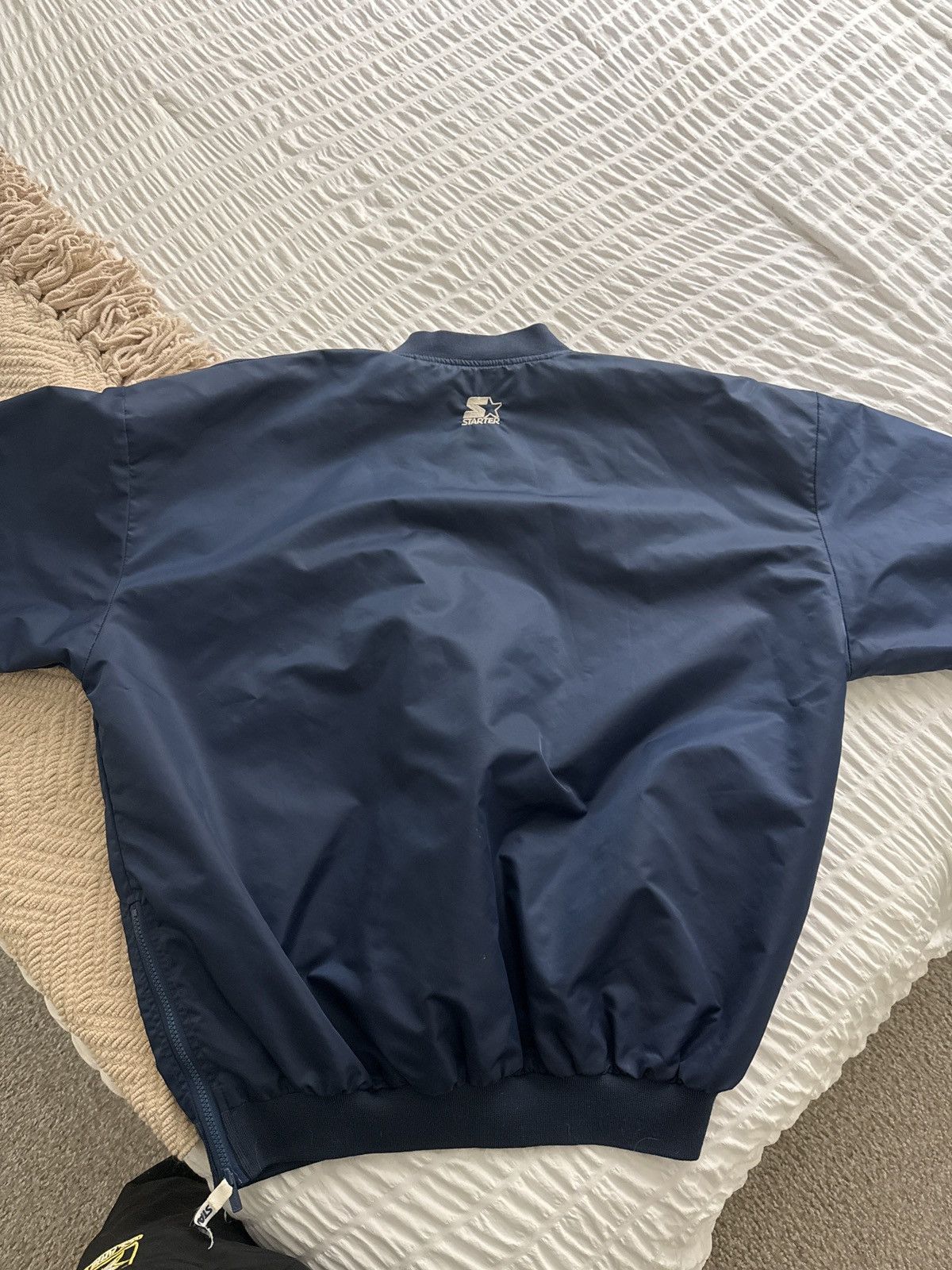 Starter V-Neck Windbreaker Size US XL / EU 56 / 4 - 1 Thumbnail