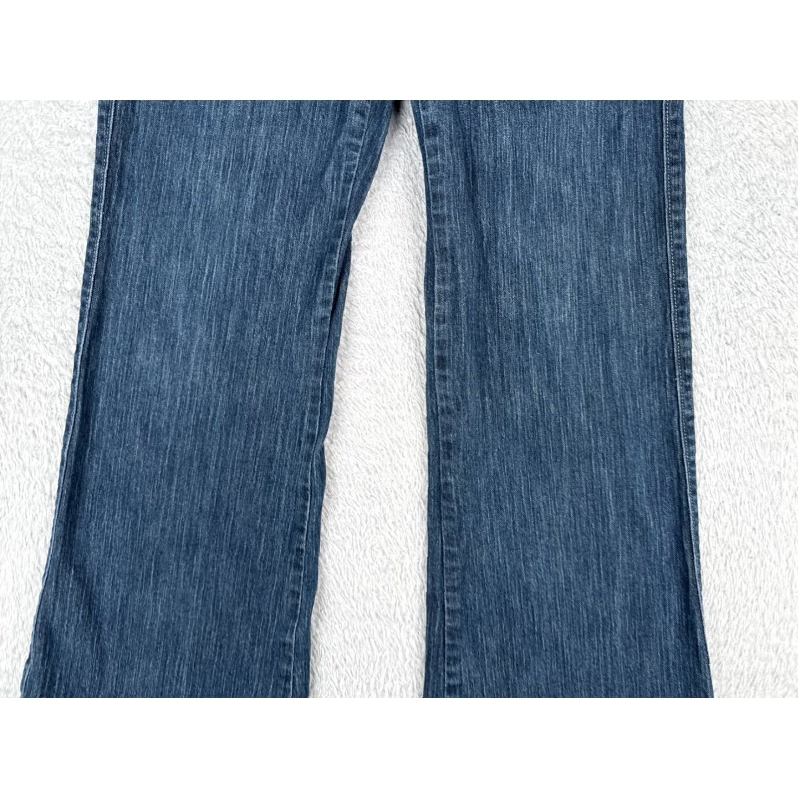 Old Navy Old Navy Jeans Womens 8 Blue Denim Flare Mid Rise Cotton Blend 31x31 Jeans Womens Regular 31 Blue 90s American Designer Mens Girls Size 30" / US 8 / IT 44 - 3 Thumbnail