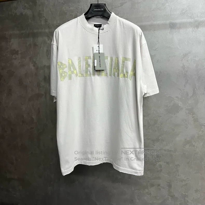 Balenciaga Balenciaga White letter pattern print round neck pullover Size US M / EU 48-50 / 2 - 1 Thumbnail