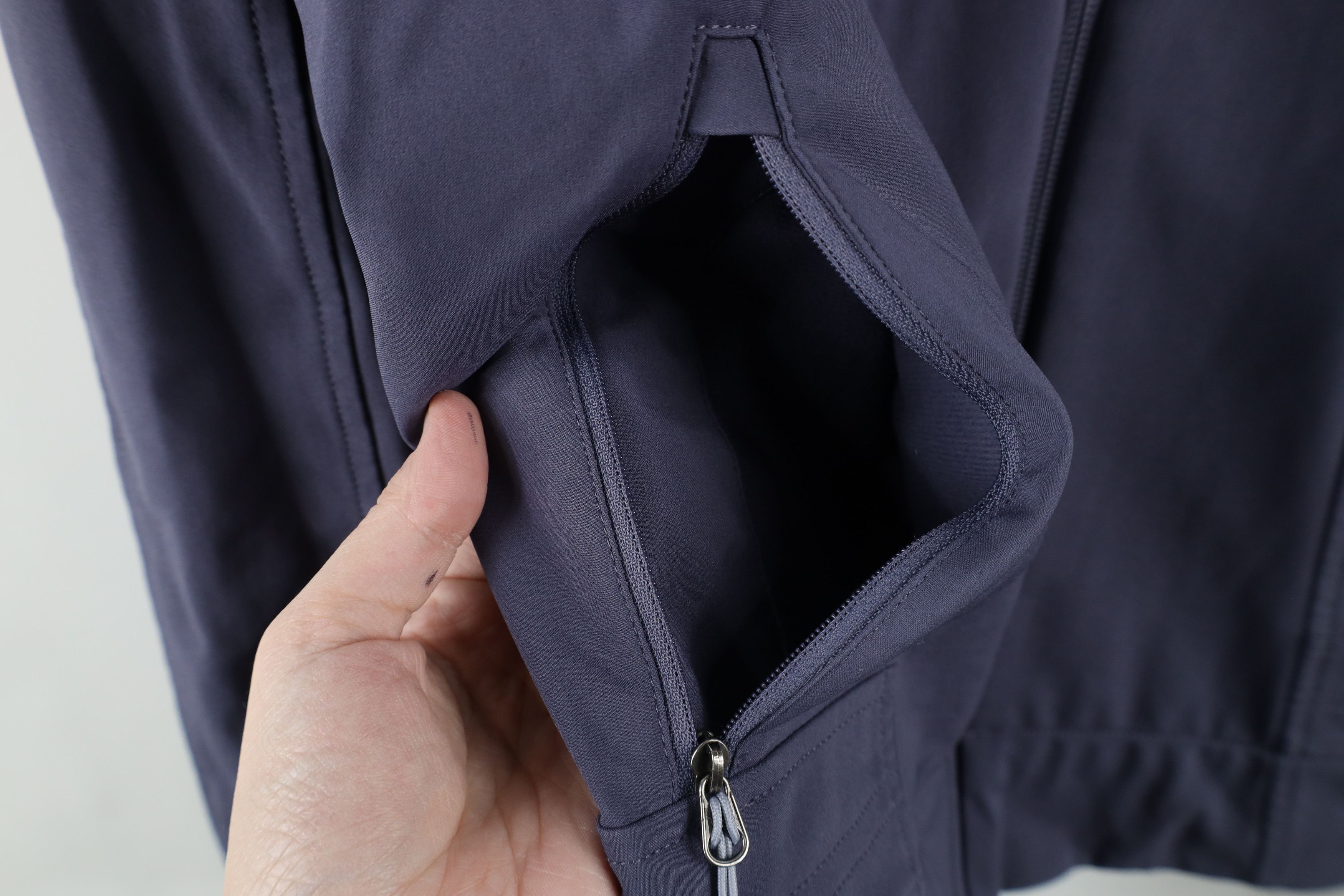 The North Face × Vintage Vintage The North Face Spell Out Soft Shell Jacket Gray Size L / US 10 / IT 46 - 7 Thumbnail