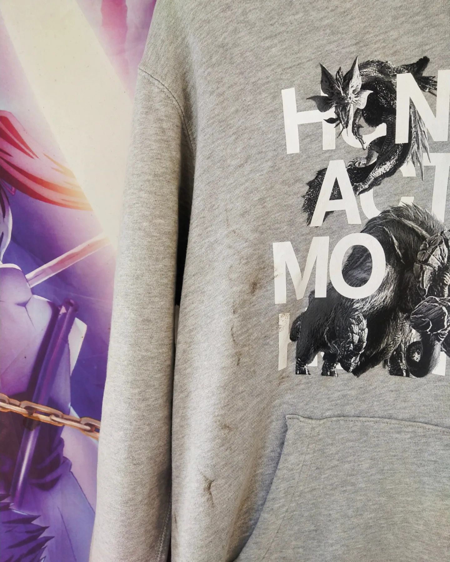 Anime Monster Hunter x Uniqlo Graphic Game Hoodie Size US M / EU 48-50 / 2 - 3 Thumbnail
