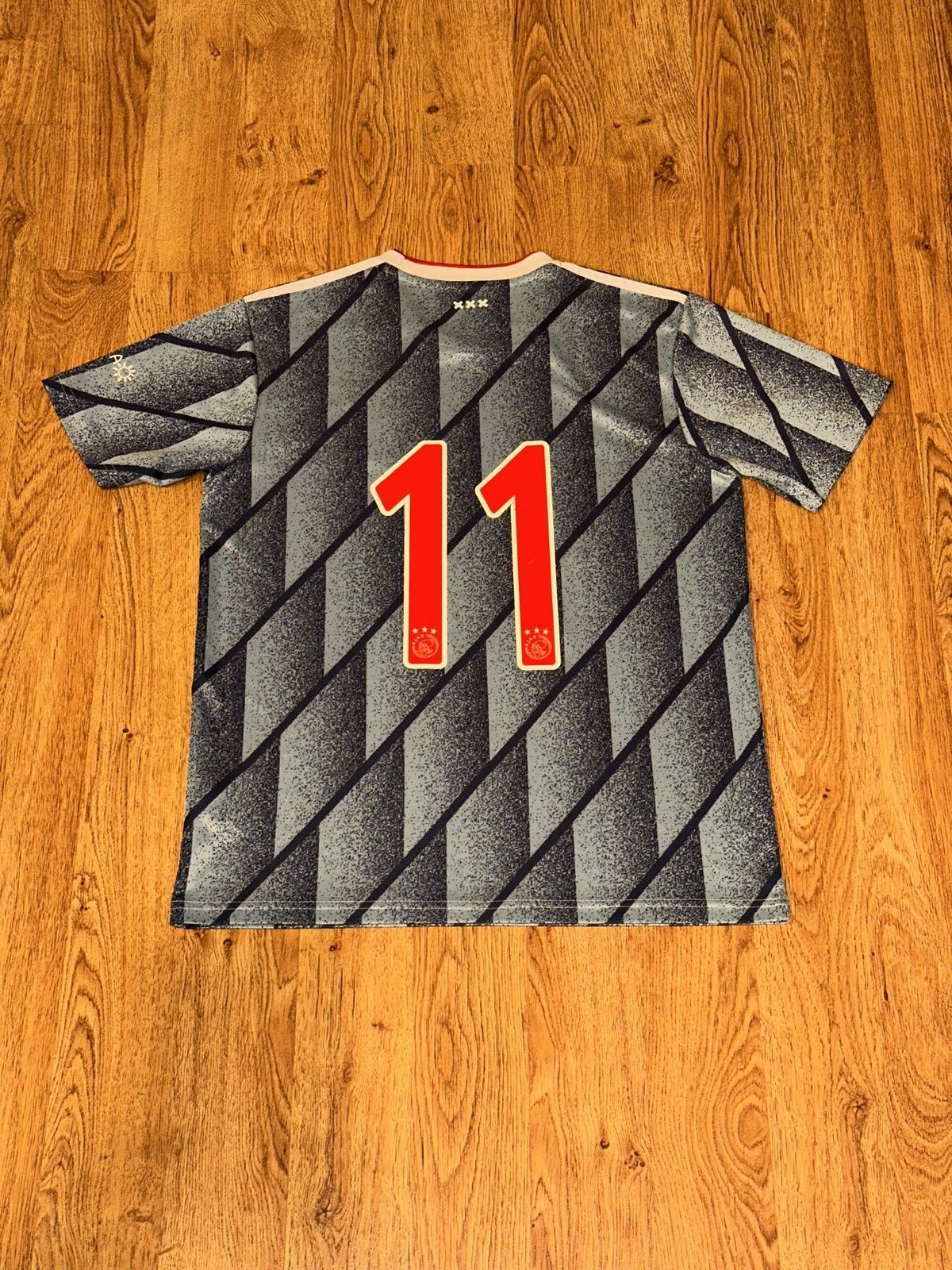 Chelsea Soccer Ajax Amsterdam 2020-2021 Promes 11 Away Football Shirt Small Size US S / EU 44-46 / 1 - 2 Thumbnail