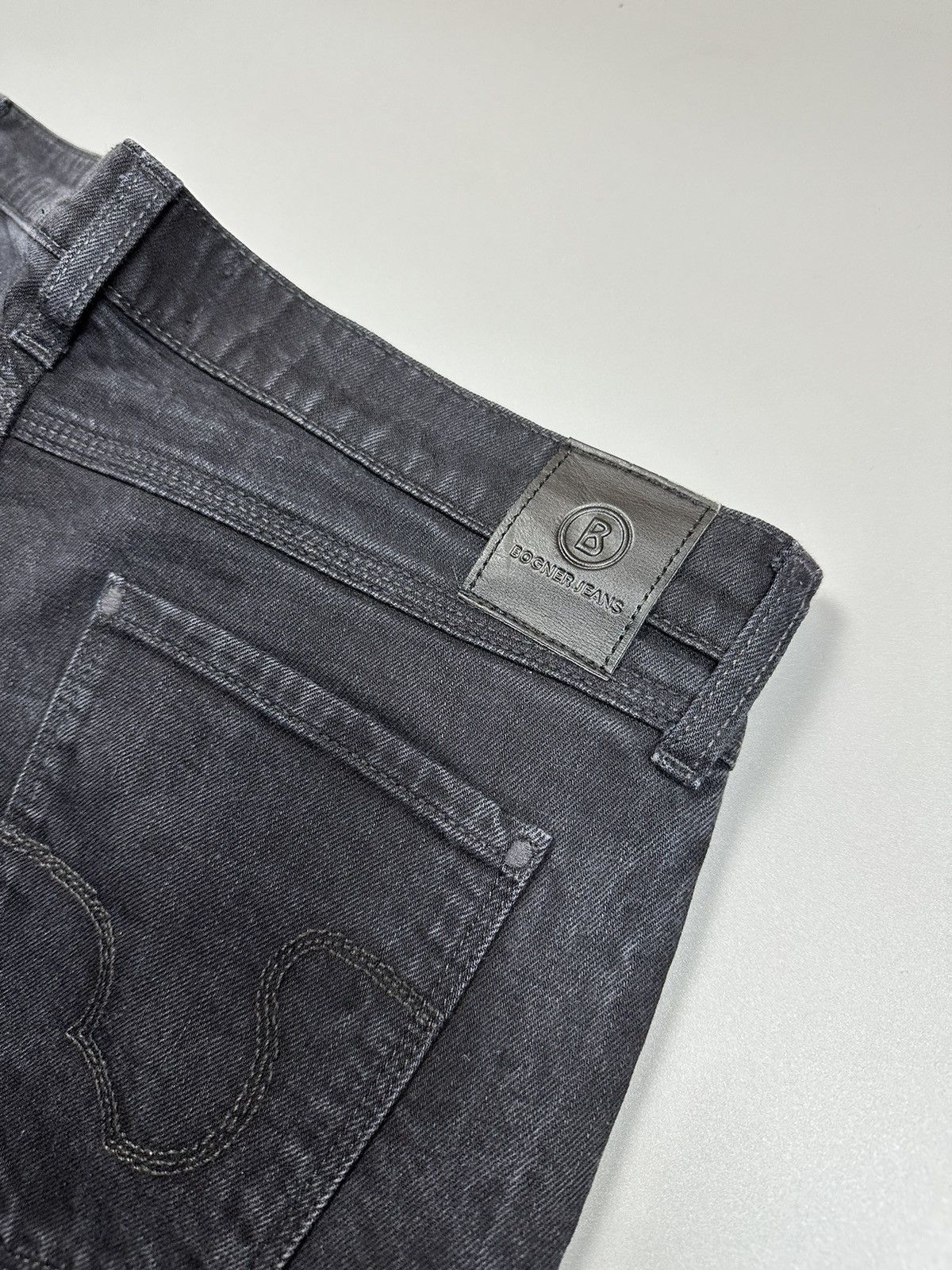 Bogner Bogner Black Straight fit Jeans Size US 32 / EU 48 - 4 Thumbnail