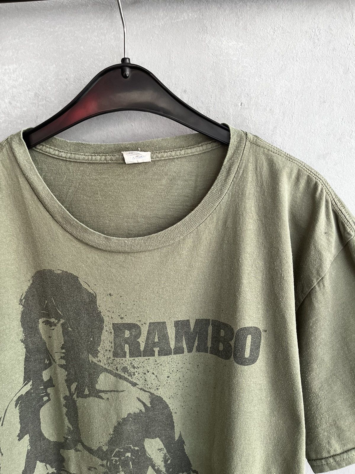 Vintage Vintage 1985 Rambo "First Blood II" Shirt Size US L / EU 52-54 / 3 - 4 Thumbnail