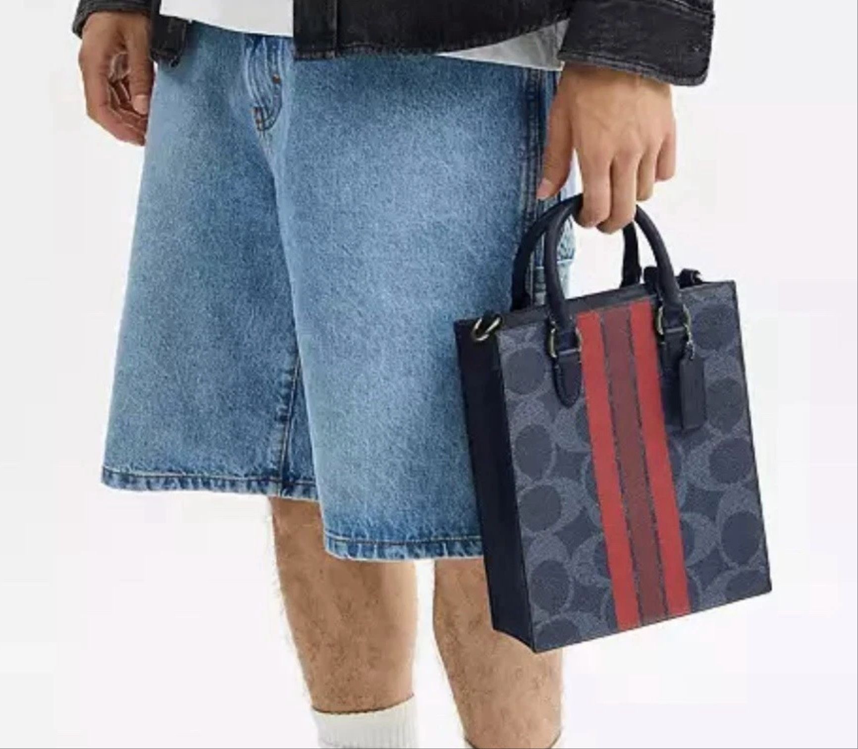 Coach Dylan Tote Bag In Signature Canvas With Varsity Stripe CBI38 Size ONE SIZE - 9 Thumbnail