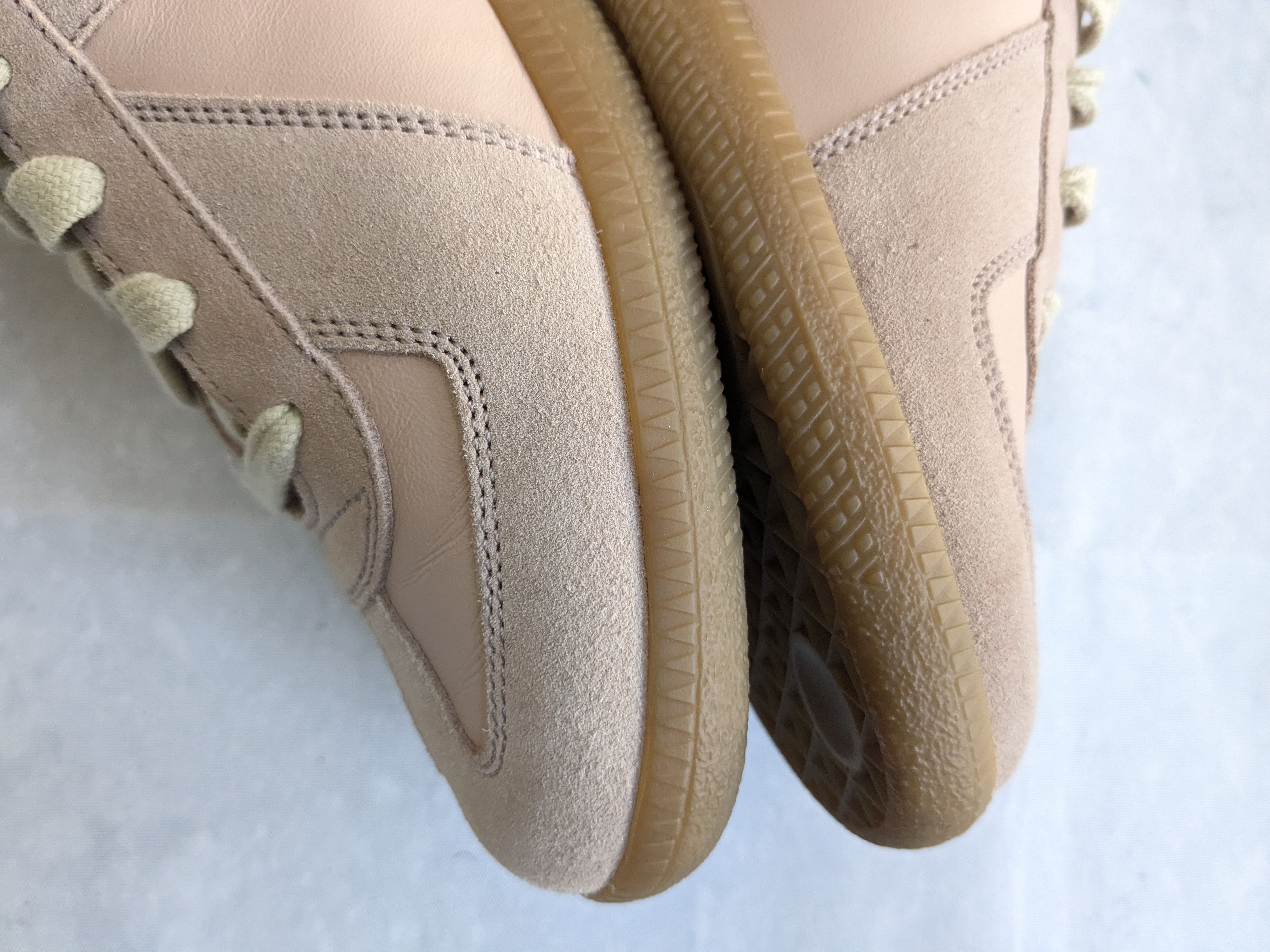 Maison Margiela Maison Margiela Replica GAT Pink 8 41 Low Tops Leather Size US 8 / EU 41 - 8 Thumbnail