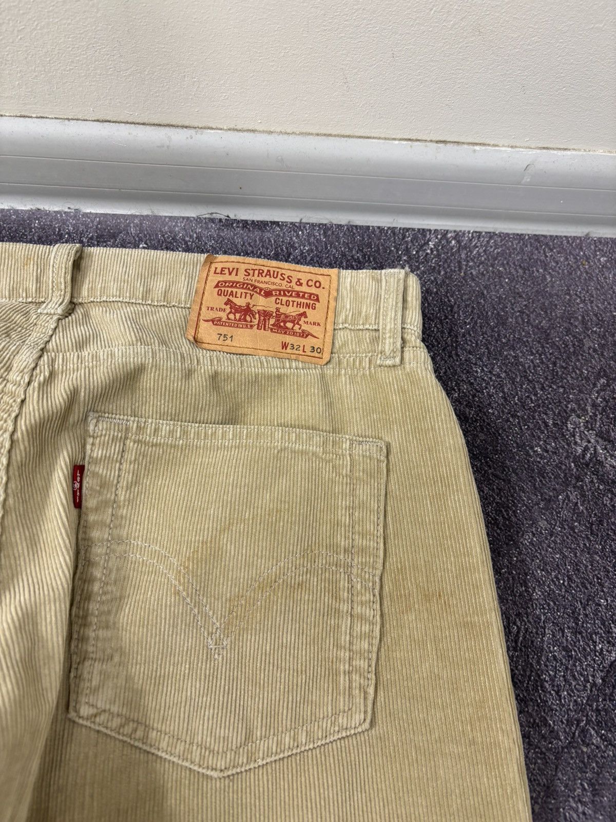 Levi's Vintage Levi’s 751 Men’s Beige Mustard Corduroy Baggy Pants Size US 32 / EU 48 - 6 Thumbnail