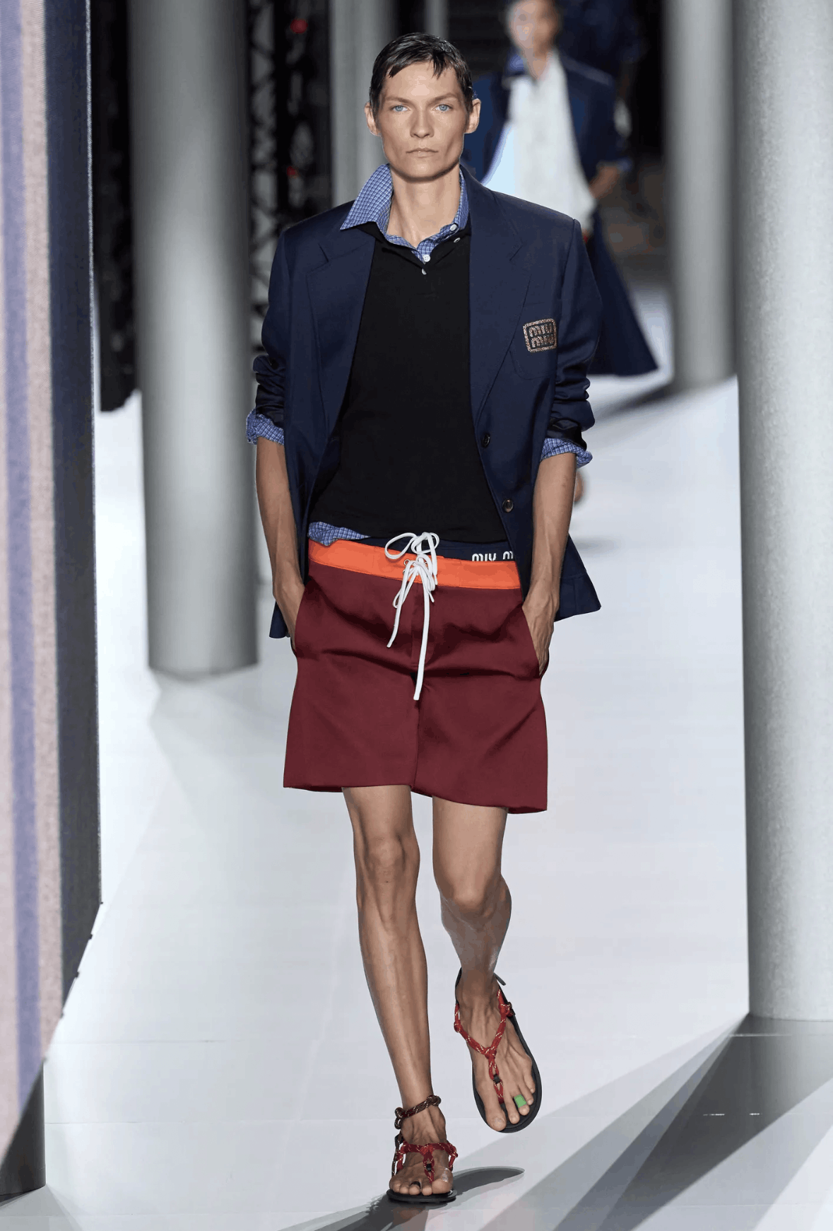 Miu Miu From the SS24 runway contrasting-waistband shorts $ 1,820 Size 30" / US 8 / IT 44 - 1 Thumbnail