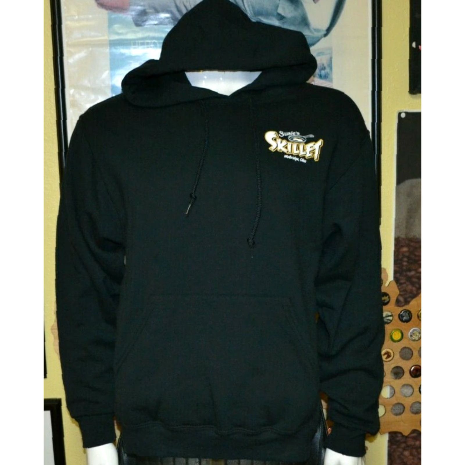Jerzees Jerzees Hoodie Susie's Skillet Walbridge OH Restaurant Medium Black Long Sleeve Pullover Hooded Men Shirt Sweatshirt Size US M / EU 48-50 / 2 - 2 Thumbnail