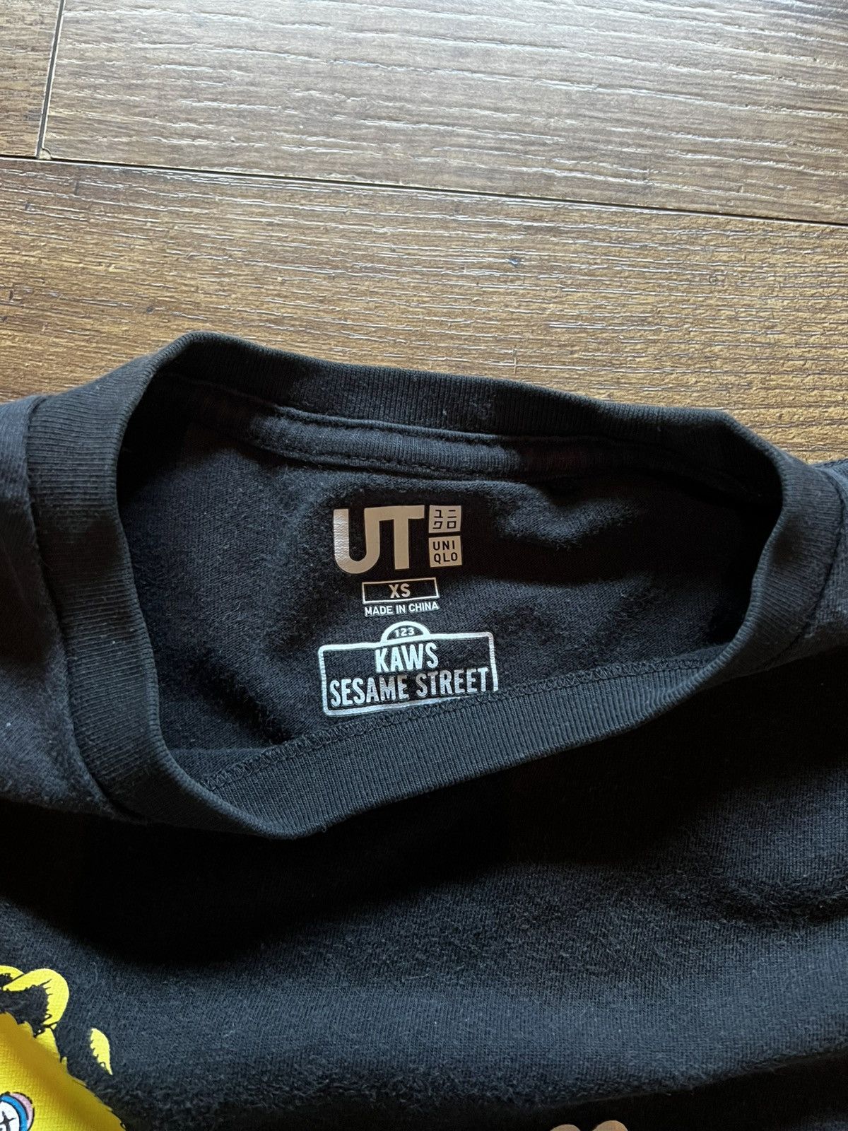 Kaws × Uniqlo UNIQLO x KAWS x Sesame Street tee Size US XS / EU 42 / 0 - 2 Thumbnail