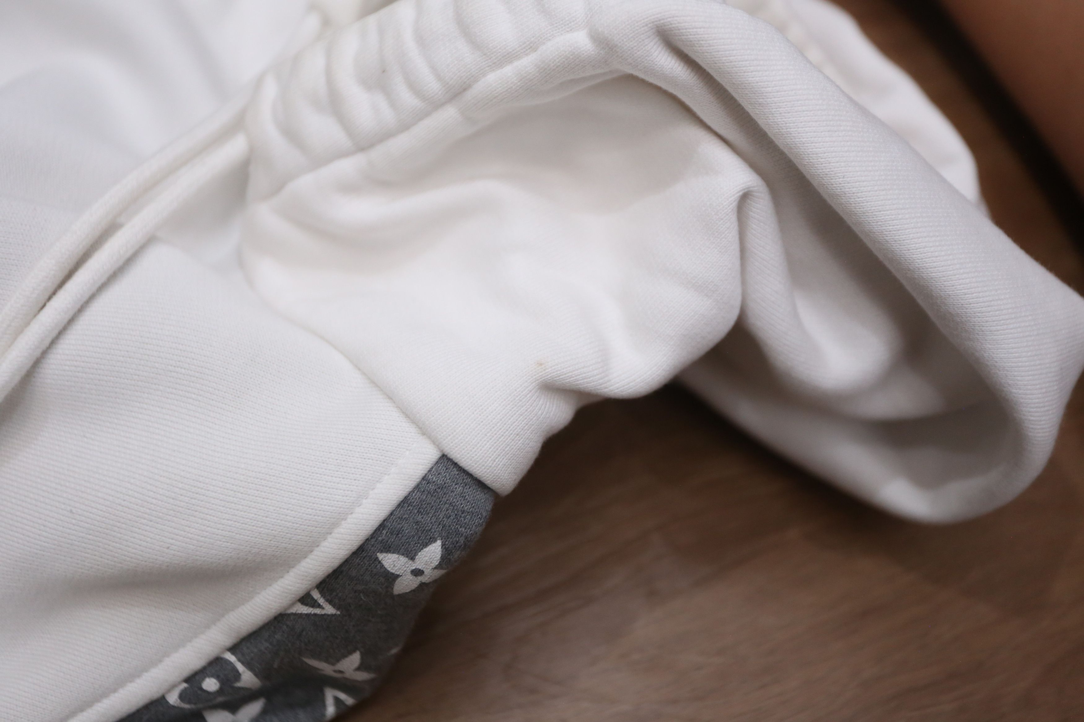 Louis Vuitton Louis Vuitton - VA - S/S 20 - Monogram Circle Cut Hoodie Size US L / EU 52-54 / 3 - 5 Thumbnail