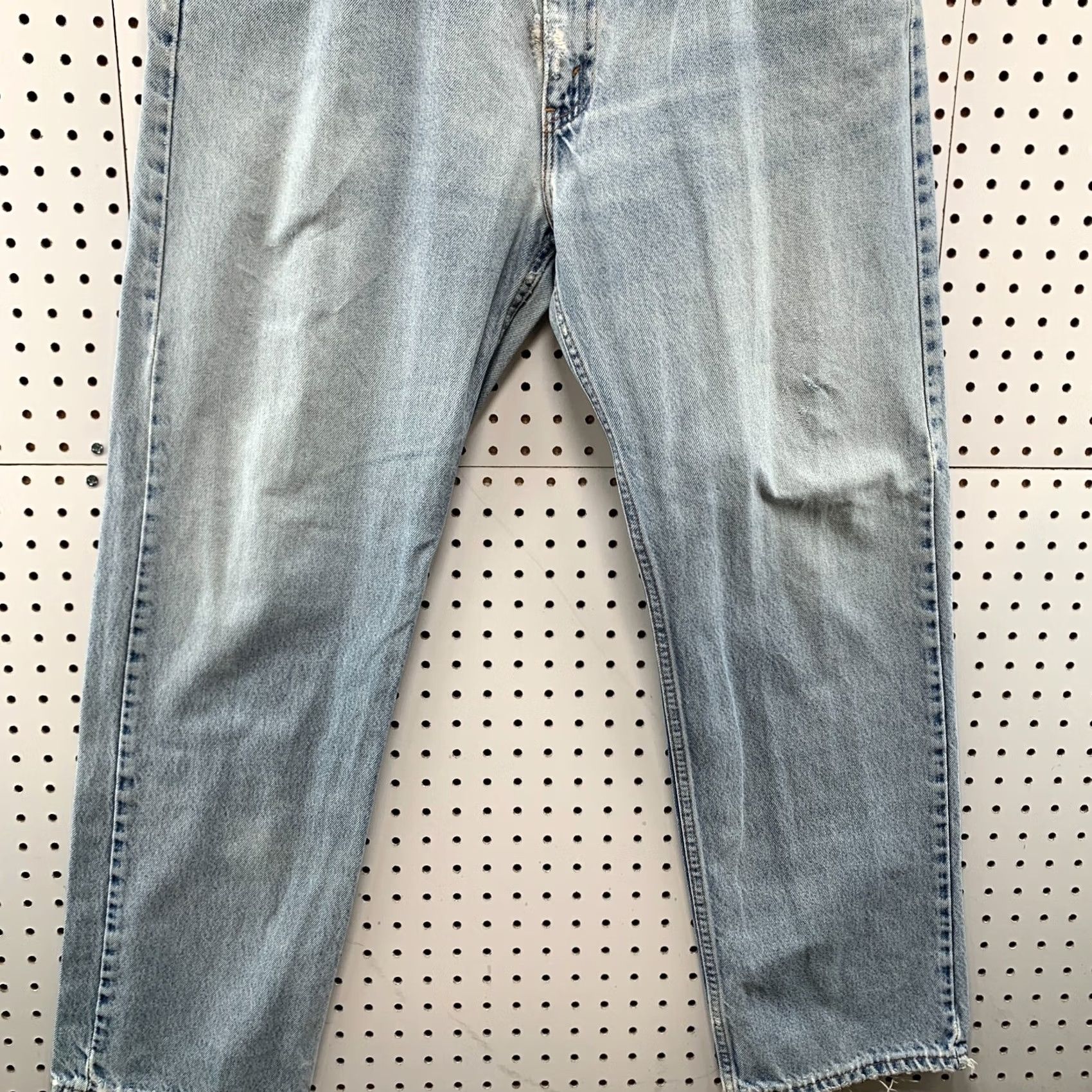 Levi's VINTAGE Levi's 505 Jeans Mens 35x31 Blue Denim Light Wash Distressed Size US 35 - 5 Thumbnail
