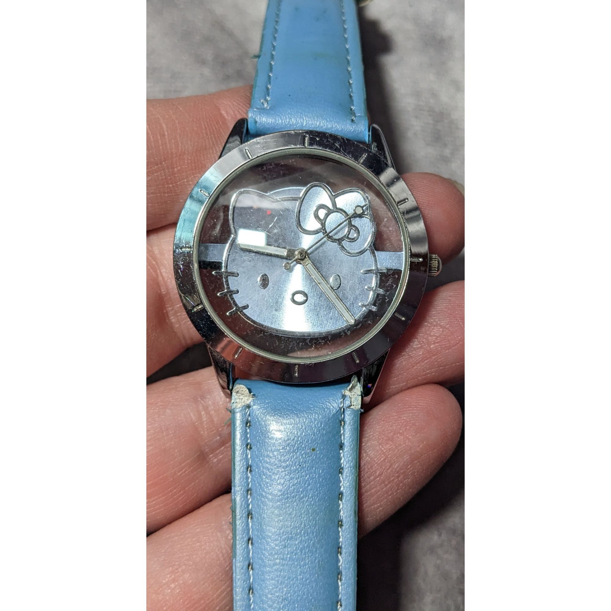 Other Kidcore Hello Kitty Blue And Silver Analog Watch Size ONE SIZE - 7 Thumbnail