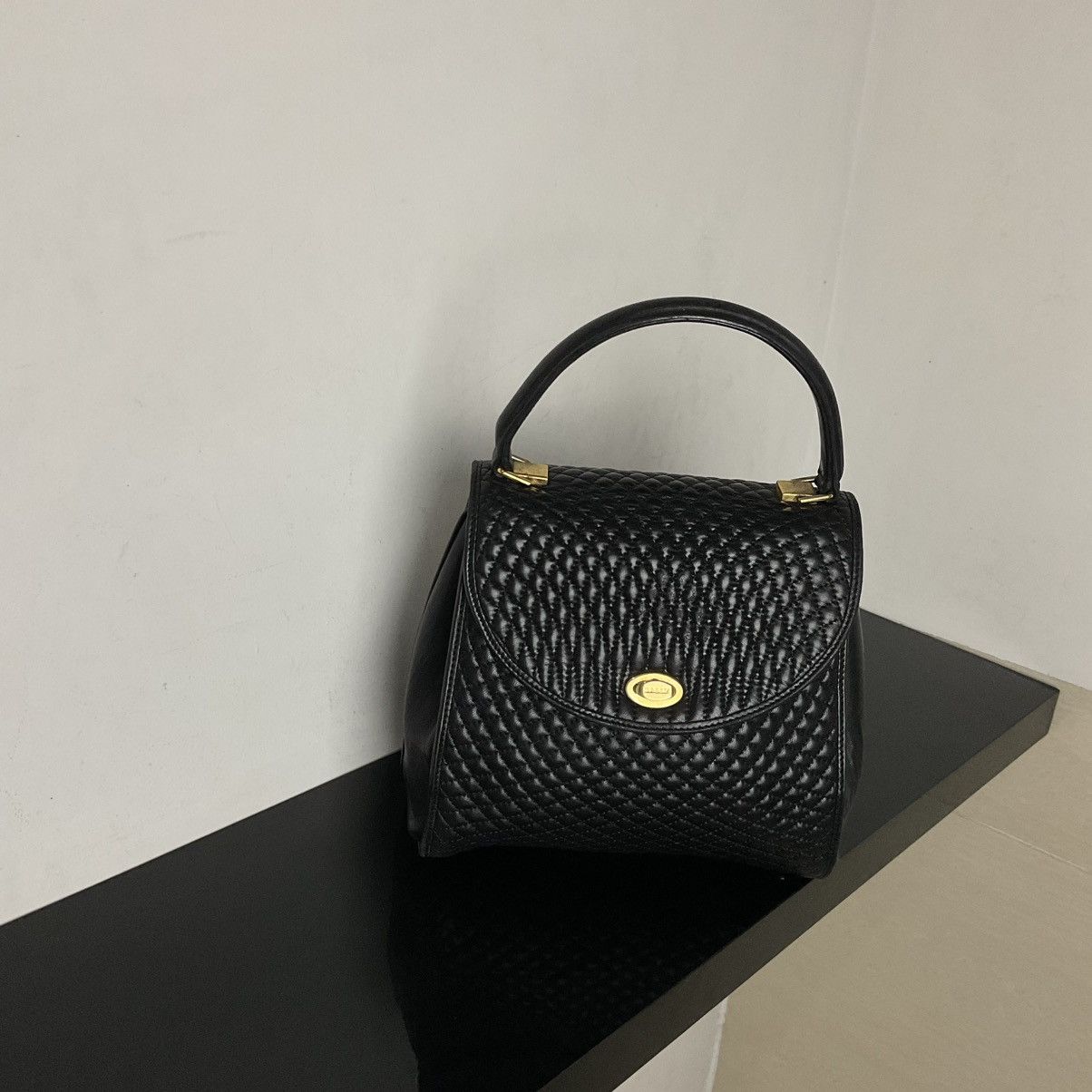 Bally Bally Quilted Top-Handle Bag in Very Good Condition Size ONE SIZE - 6 Thumbnail