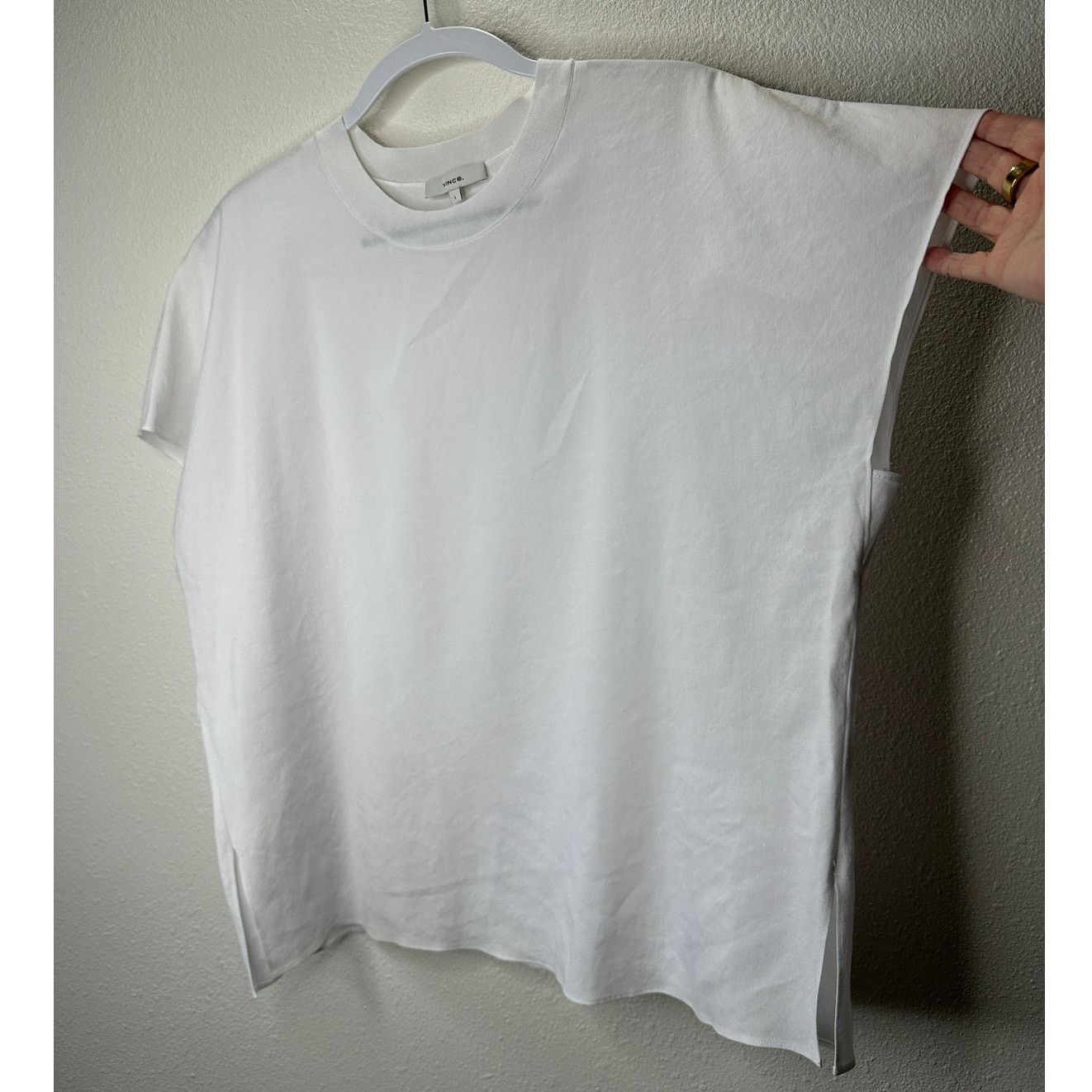Vince Vince White Linen Round Neck Cap Sleeve Side Slit Tee Top L Size L / US 10 / IT 46 - 1 Thumbnail