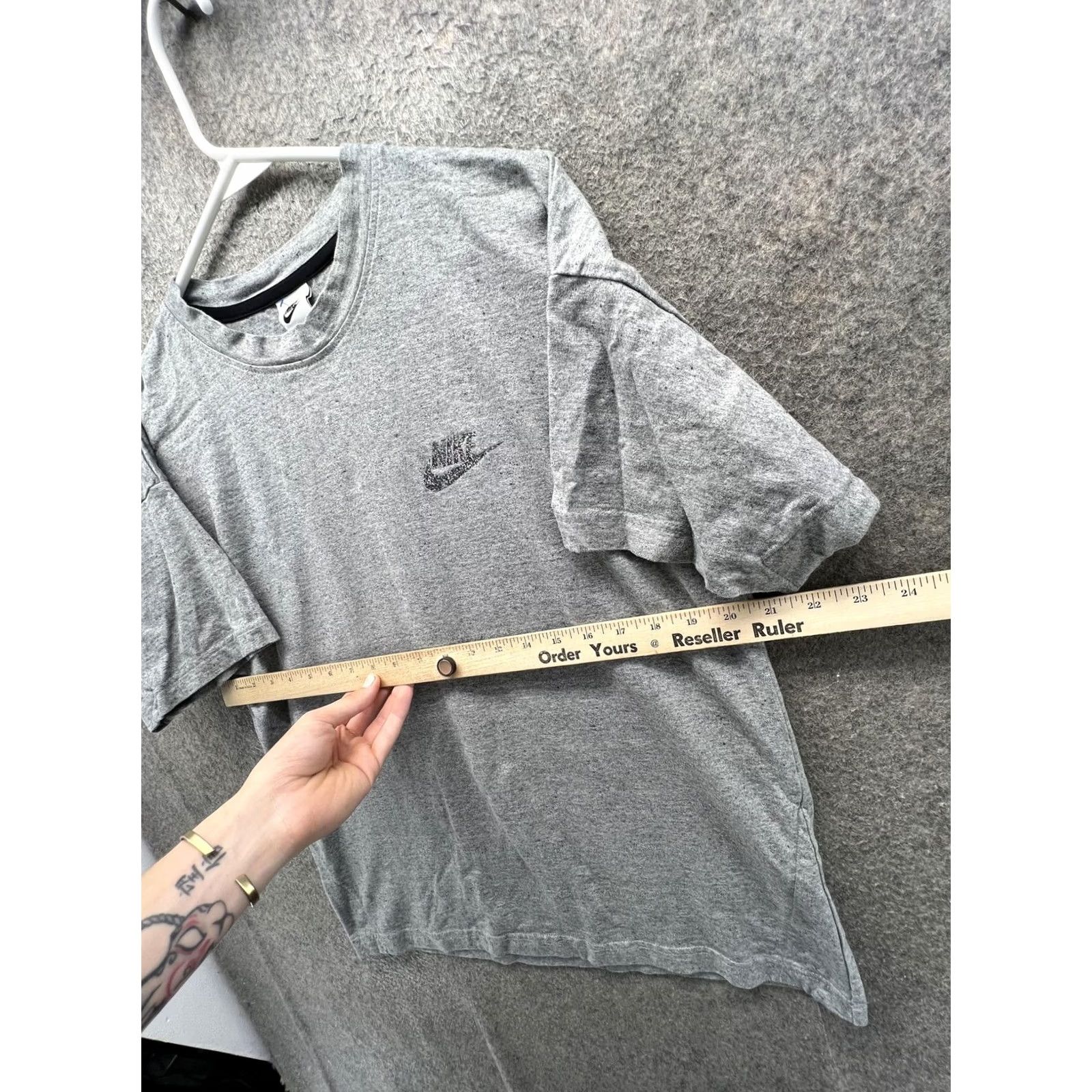 Nike Nike Shirt Mens M Gray Swoosh Logo Crewneck Tee Athletic Casual Soft Size US M / EU 48-50 / 2 - 4 Thumbnail