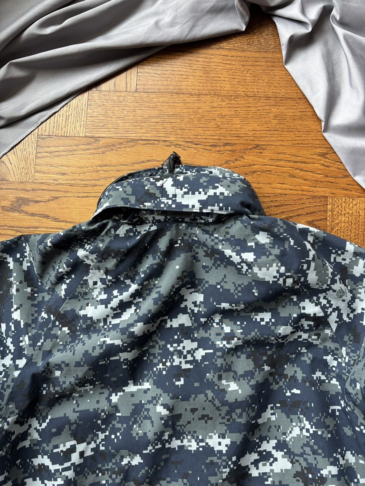 Goretex 2016 Digital Camo US Navy Parka Short Army Shell Jacket Size US S / EU 44-46 / 1 - 6 Thumbnail