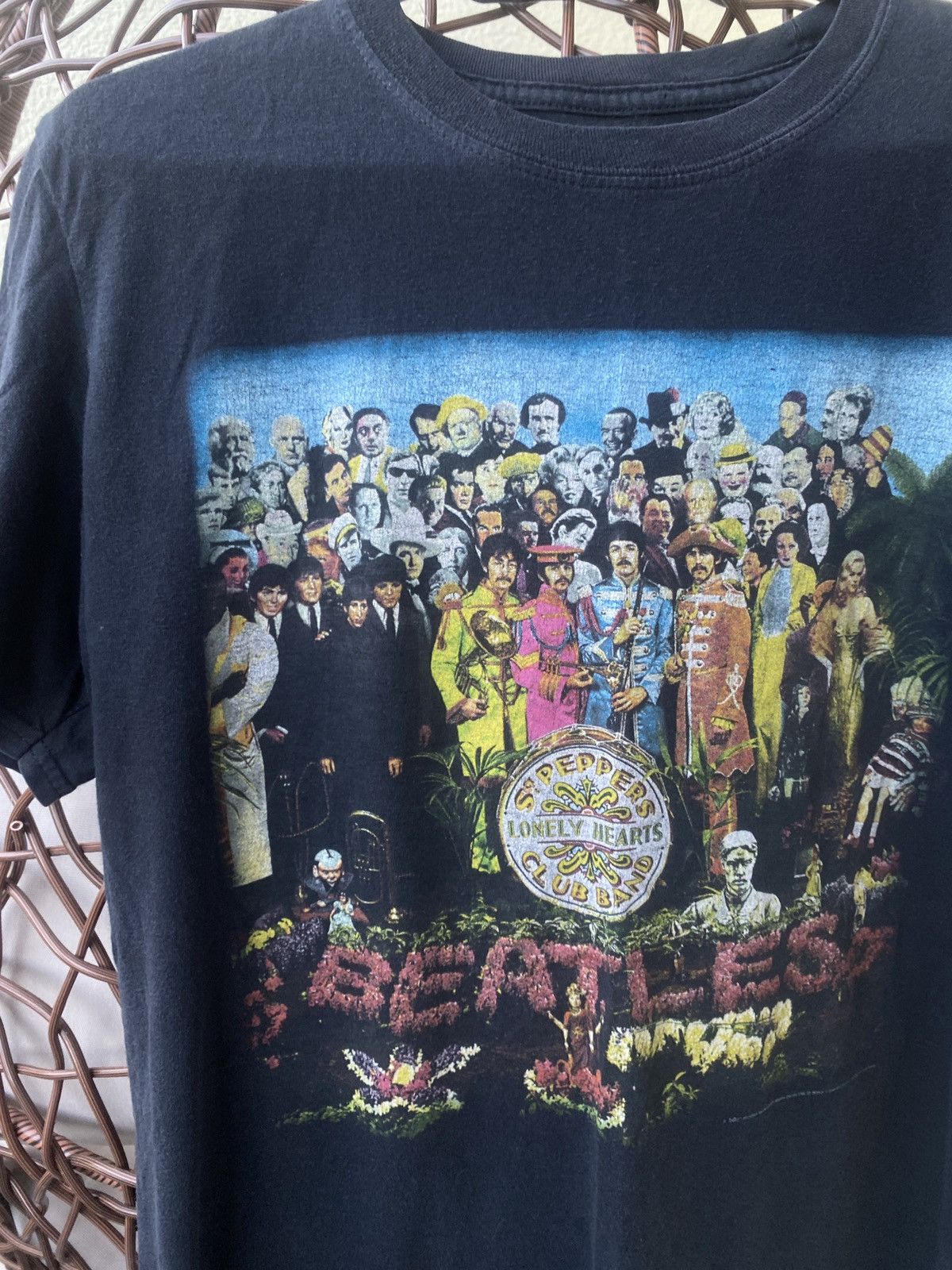 Vintage Beatles vintage y2k tee Size US M / EU 48-50 / 2 - 3 Thumbnail