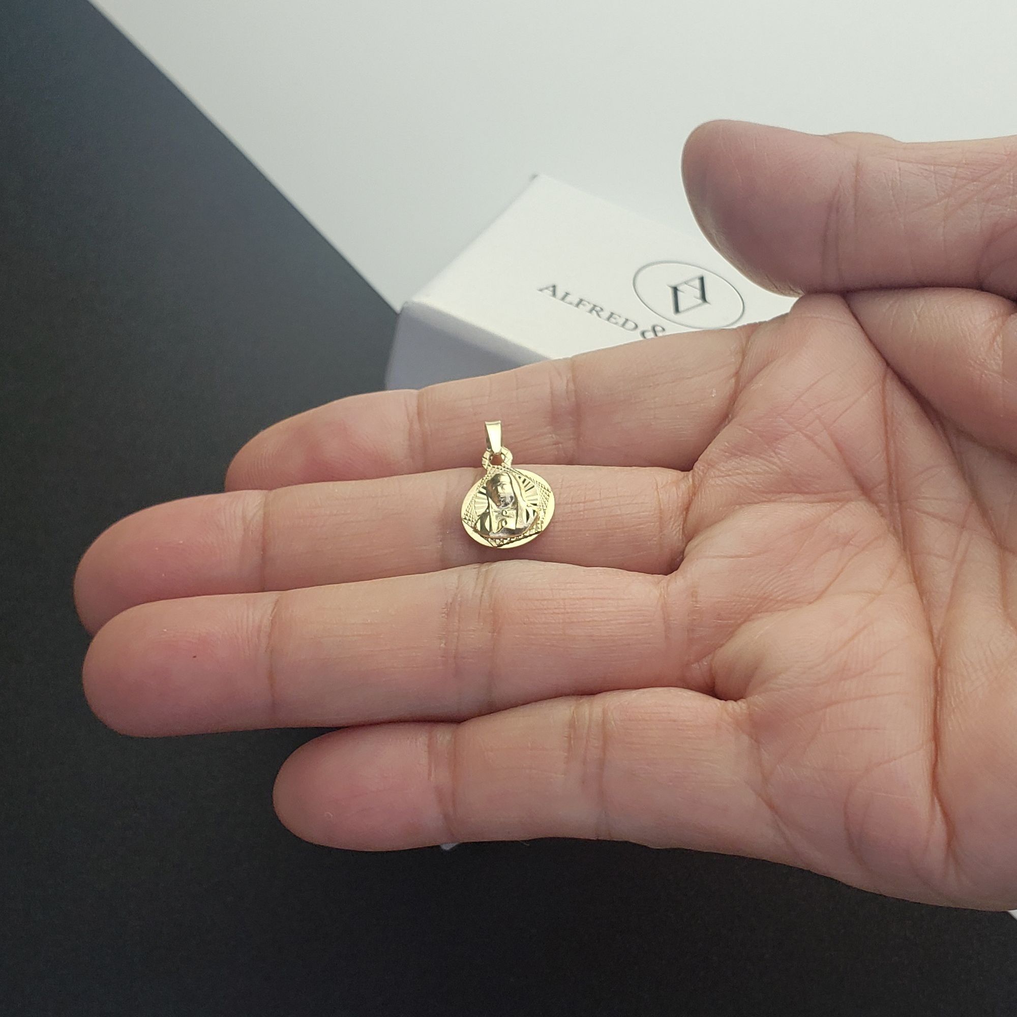 Other Our Lady of Guadalupe Virgin Mary 14k Yellow Gold Pendant Size ONE SIZE - 3 Thumbnail
