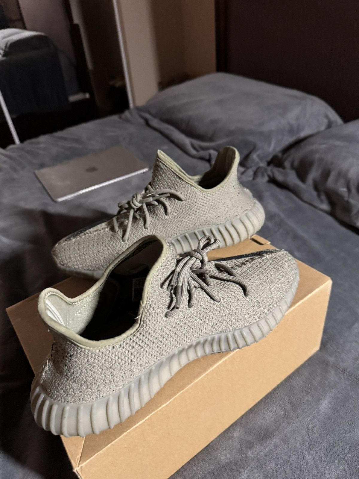 Adidas × Kanye West × Yeezy Yeezy Boost 350 V2 Granite Size US 12.5 / EU 45-46 - 4 Thumbnail