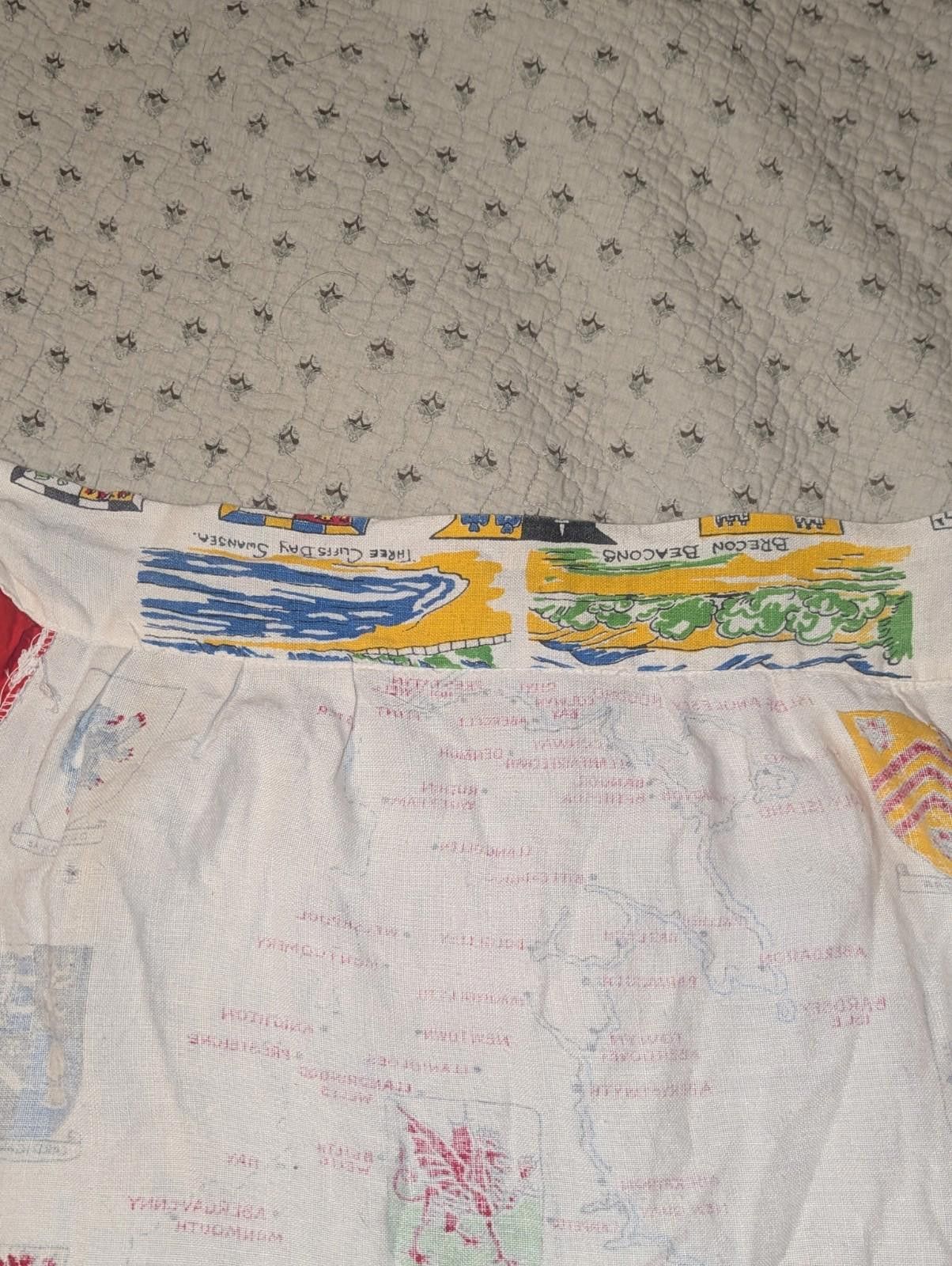 The Unbranded Brand VTG 1940s Map of Wales Tea Towel Linen Souvenir Half Apron Size ONE SIZE - 3 Thumbnail