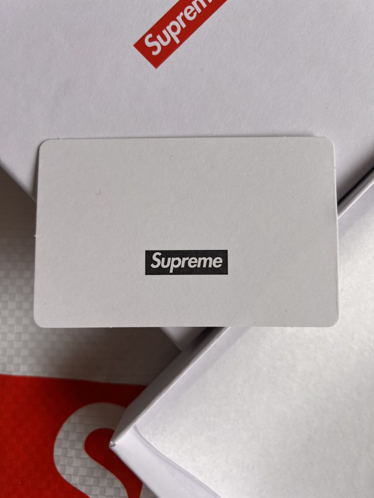Supreme SUPREME Leather zip card holder Wallet red calfskin logo Size ONE SIZE - 24 Thumbnail