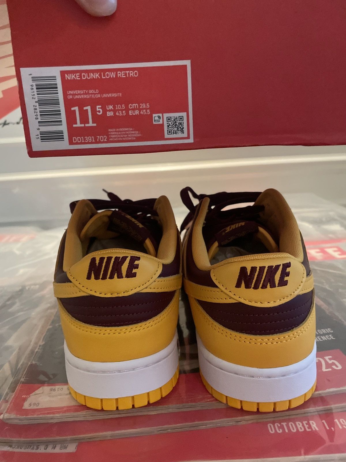 Nike Nike Dunk Low Retro University Gold Size US 11.5 / EU 44-45 - 8 Thumbnail
