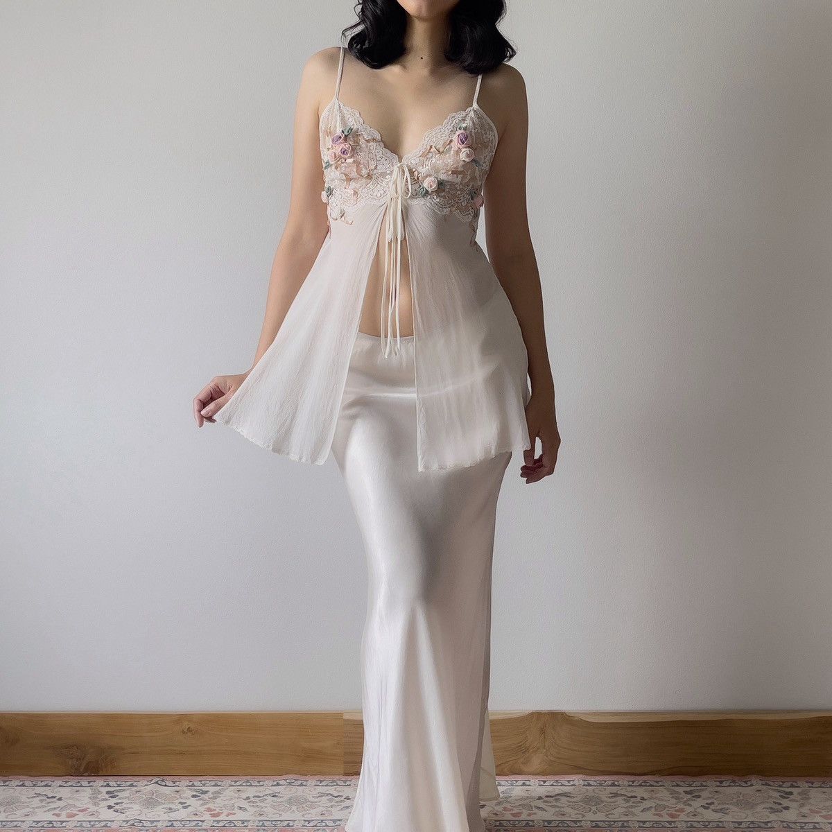 Victoria's Secret Victoria’s Secret Ivory Silk Chiffon Camisole (M) Size M / US 6-8 / IT 42-44 - 5 Thumbnail