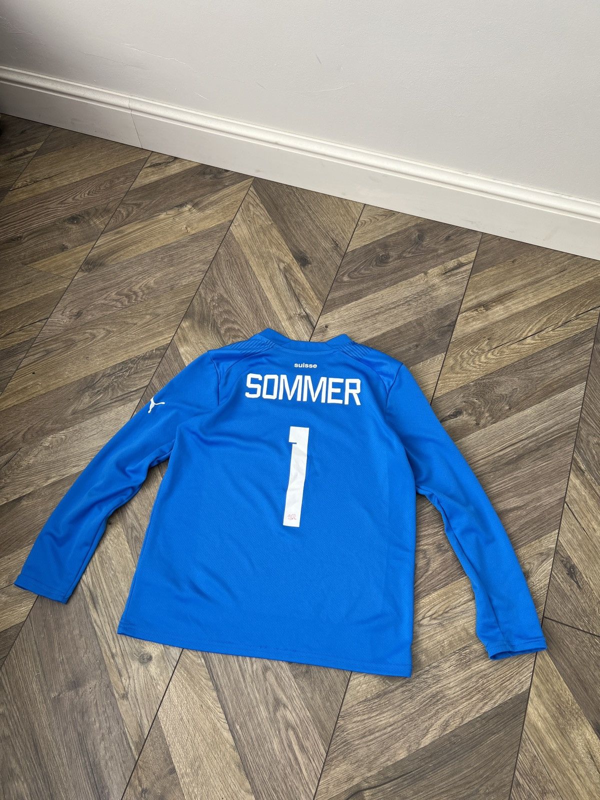 Puma Vintage Sommer Switzerland National Team Kids Jersey Size US XS / EU 42 / 0 - 1 Thumbnail