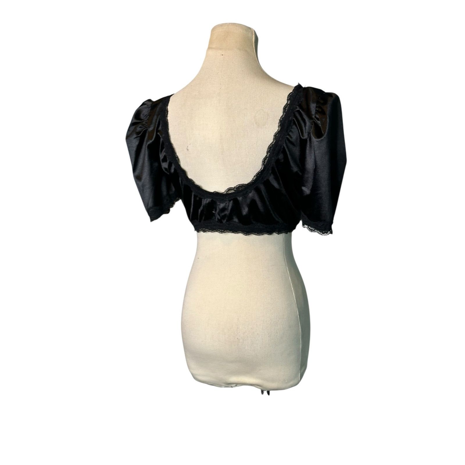 PRINCESS POLLY Princess Polly black short sleeves crop blouse size 12 Size XL / US 12-14 / IT 48-50 - 11 Thumbnail