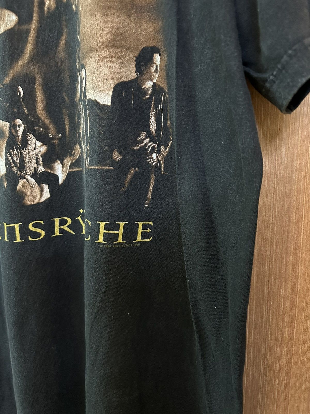 Band Tees Vintage 90's Queensryche American Metal Band World Tour Tees Size US L / EU 52-54 / 3 - 7 Thumbnail