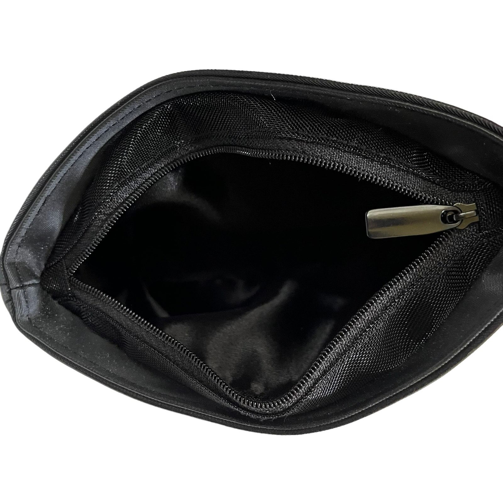 Yves Saint Laurent Yves Saint Laurent Opium Black Zip Pouch Cosmetic Bag Clutch Size ONE SIZE - 3 Thumbnail
