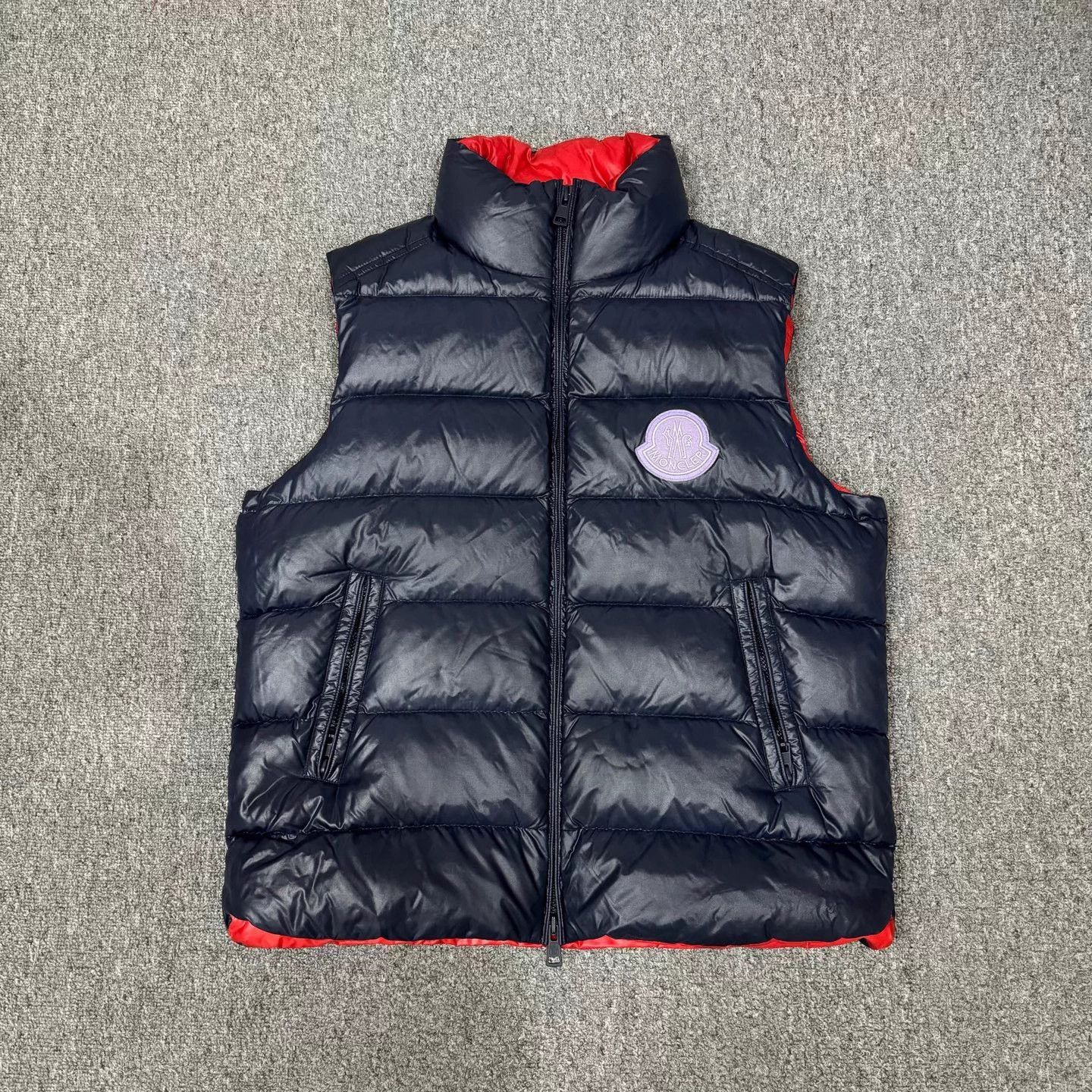 MONCLER モンクレール ×KITH BOX LOGO DOWN VEST Kith × Moncler Pelât Down Vest Navy/red | Grailed