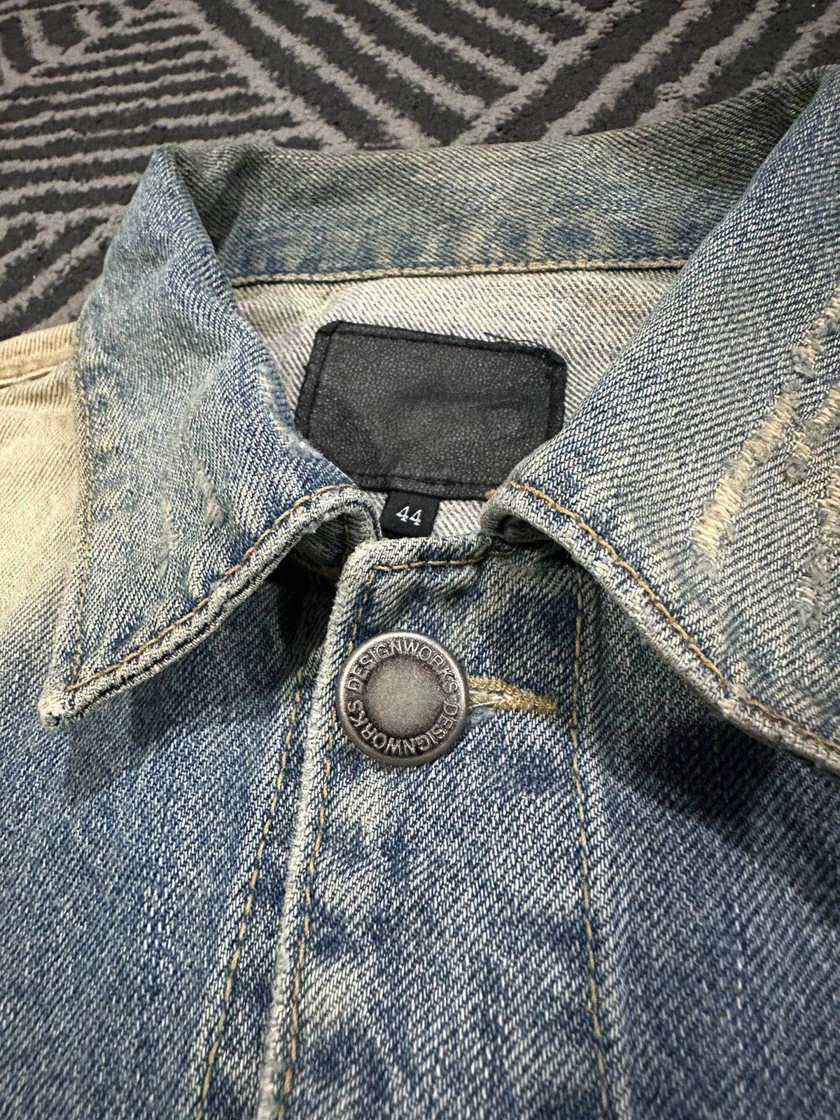 Vintage Vintage DESIGNWORK Acidwash Style Buttoned Denim Jacket Size US S / EU 44-46 / 1 - 5 Thumbnail
