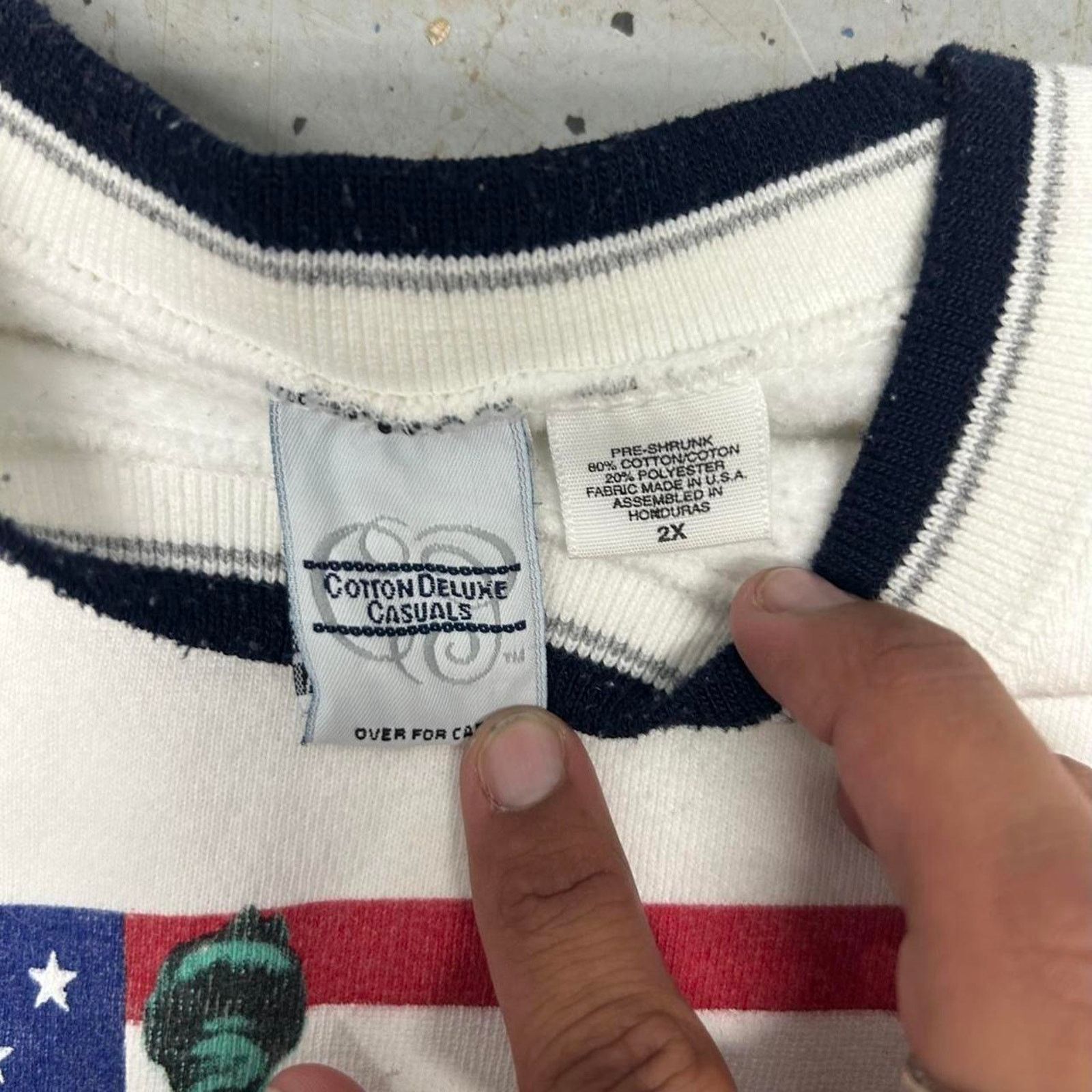 Other VTG White and red United States of America cotton sweatshirt Size US XXL / EU 58 / 5 - 5 Thumbnail