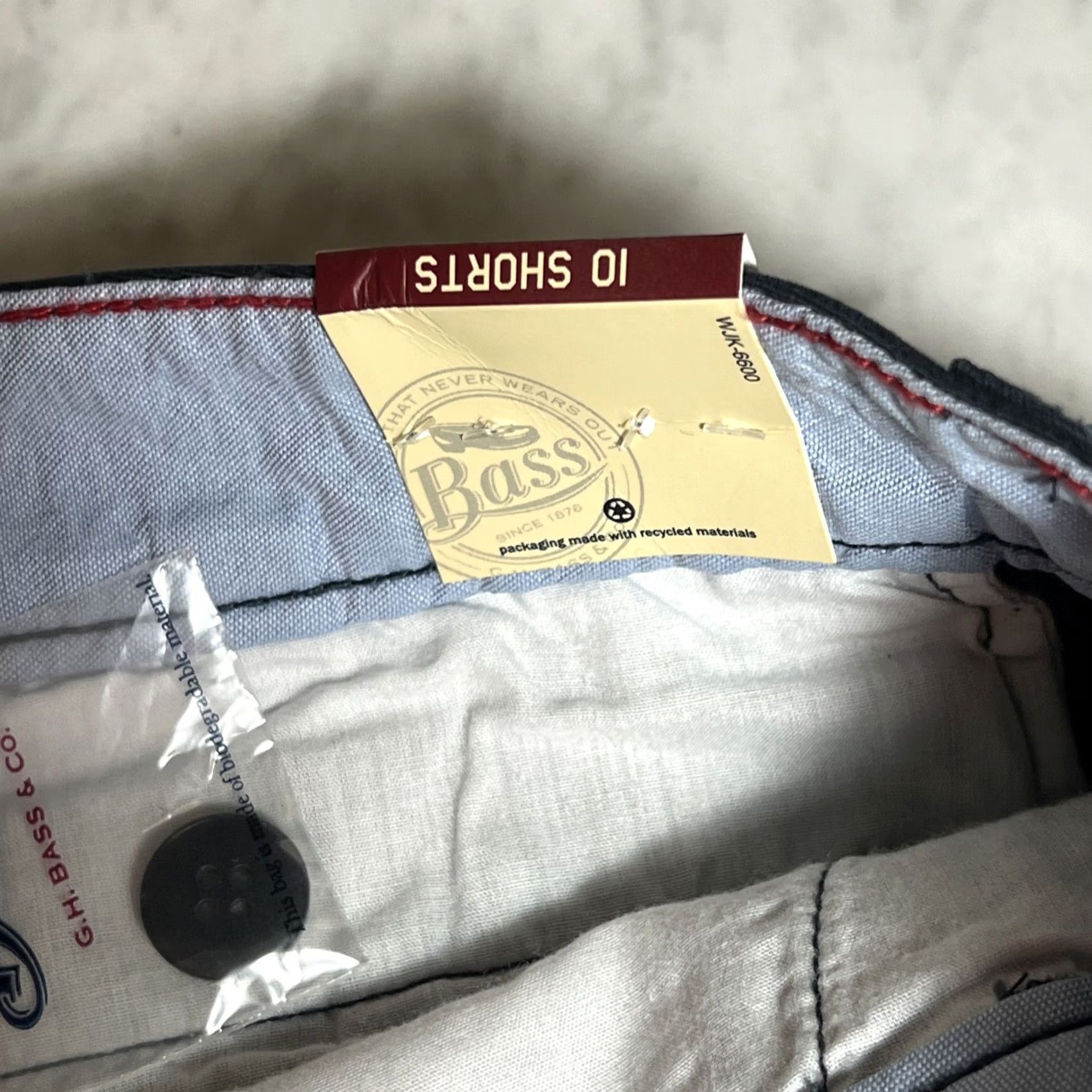 Vintage GH Bass Heritage Shorts Women’s 10 Navy Sailboat Pattern Nautical Flat Front Size 32" / US 10 / IT 46 - 7 Thumbnail