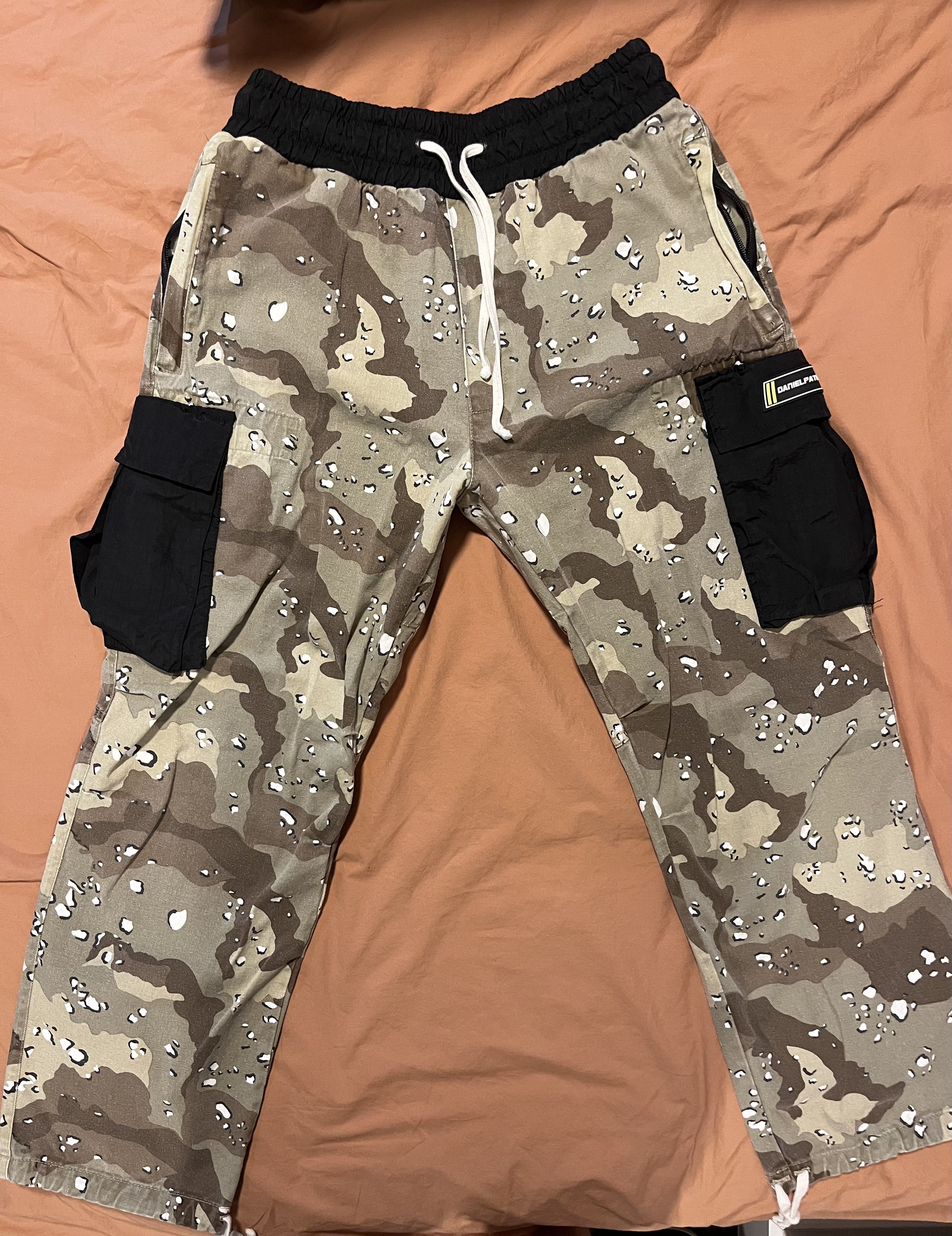 Large Daniel Patrick Desert Camo Cargo Pants