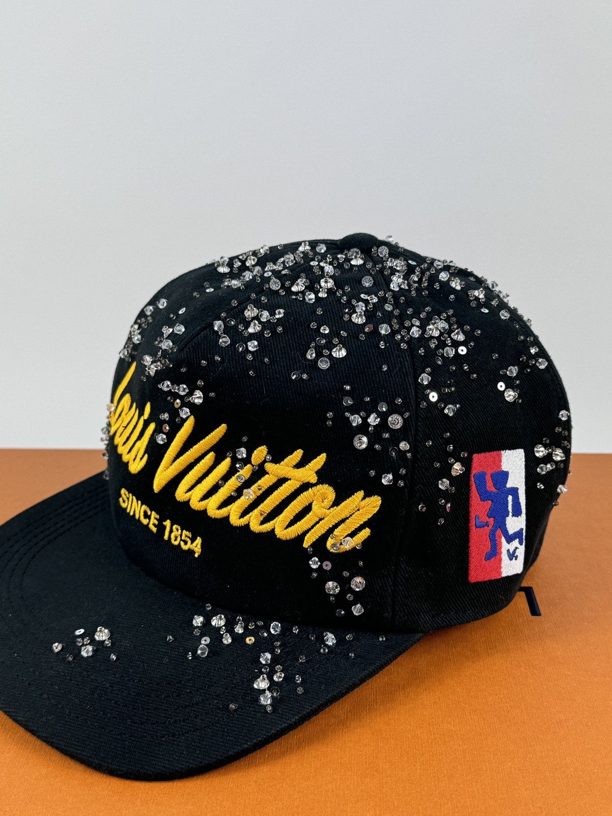 Louis Vuitton SS22 CRYSTAL DETAIL CAP M RARE Size ONE SIZE - 6 Thumbnail