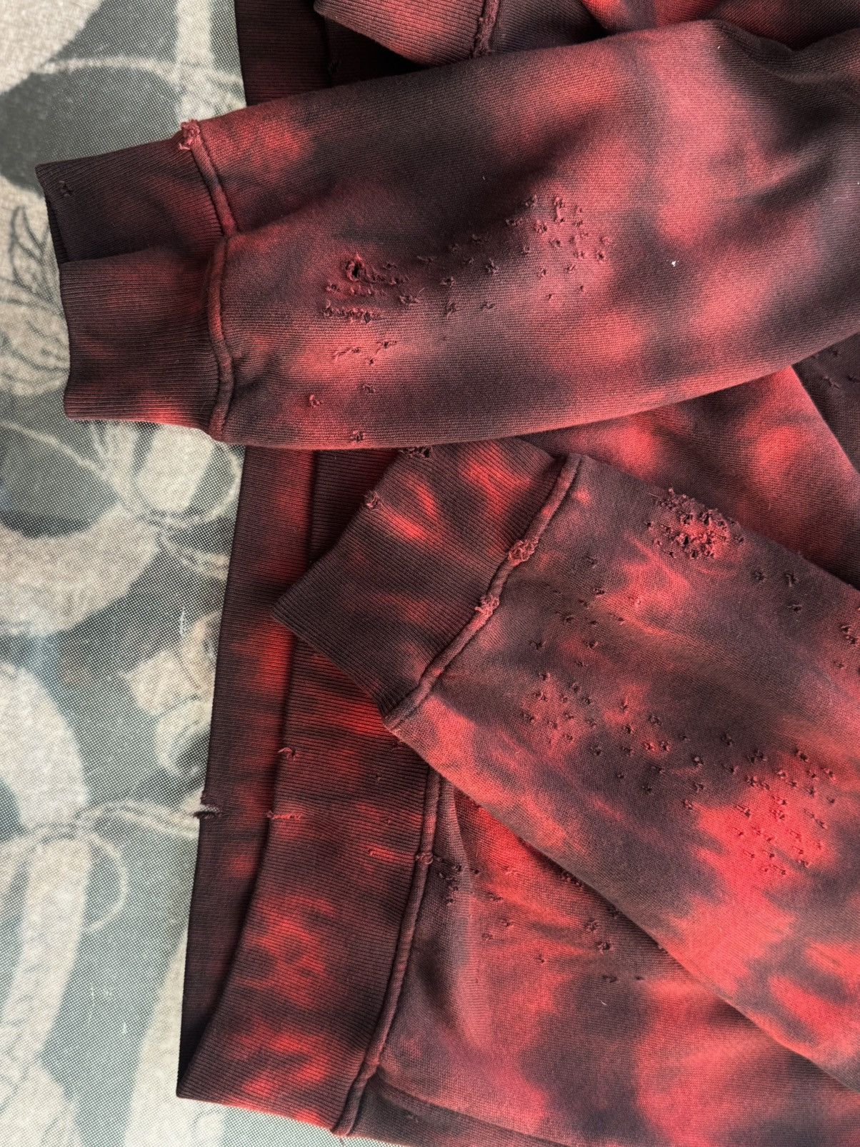 Amiri AMIRI Wild Ones Distressed Sweatshirt Red L Size US L / EU 52-54 / 3 - 9 Thumbnail