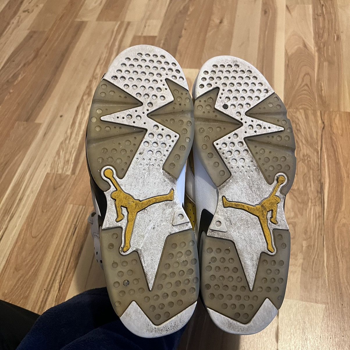 Jordan Brand Air Jordan 6 Yellow Ochre Size 10.5 Size US 10.5 / EU 43-44 - 7 Thumbnail