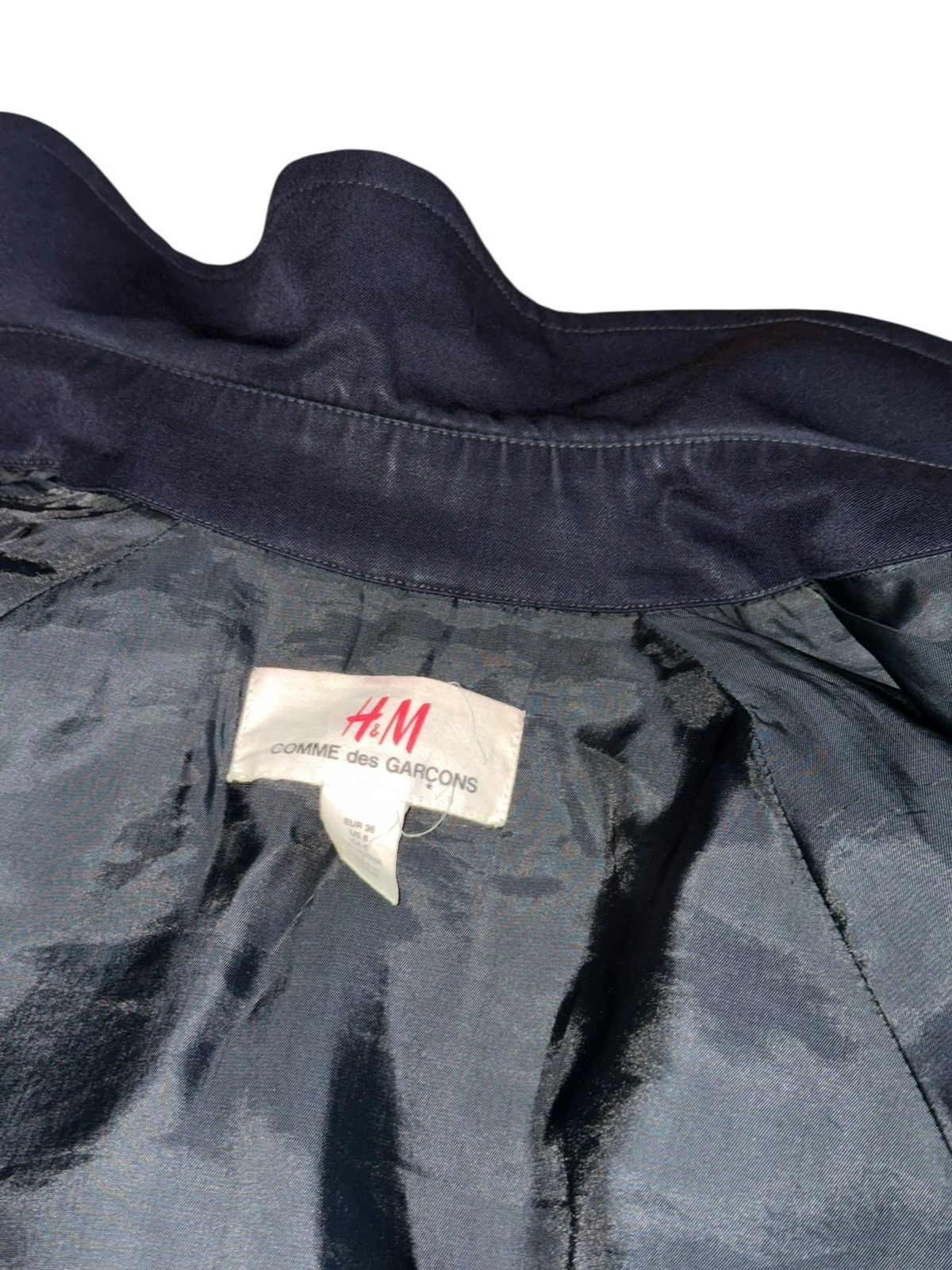 Comme des Garcons × H&M H&M X CDG COMME DES GARCONS TRENCH COST NAVY Size S / US 4 / IT 40 - 12 Thumbnail