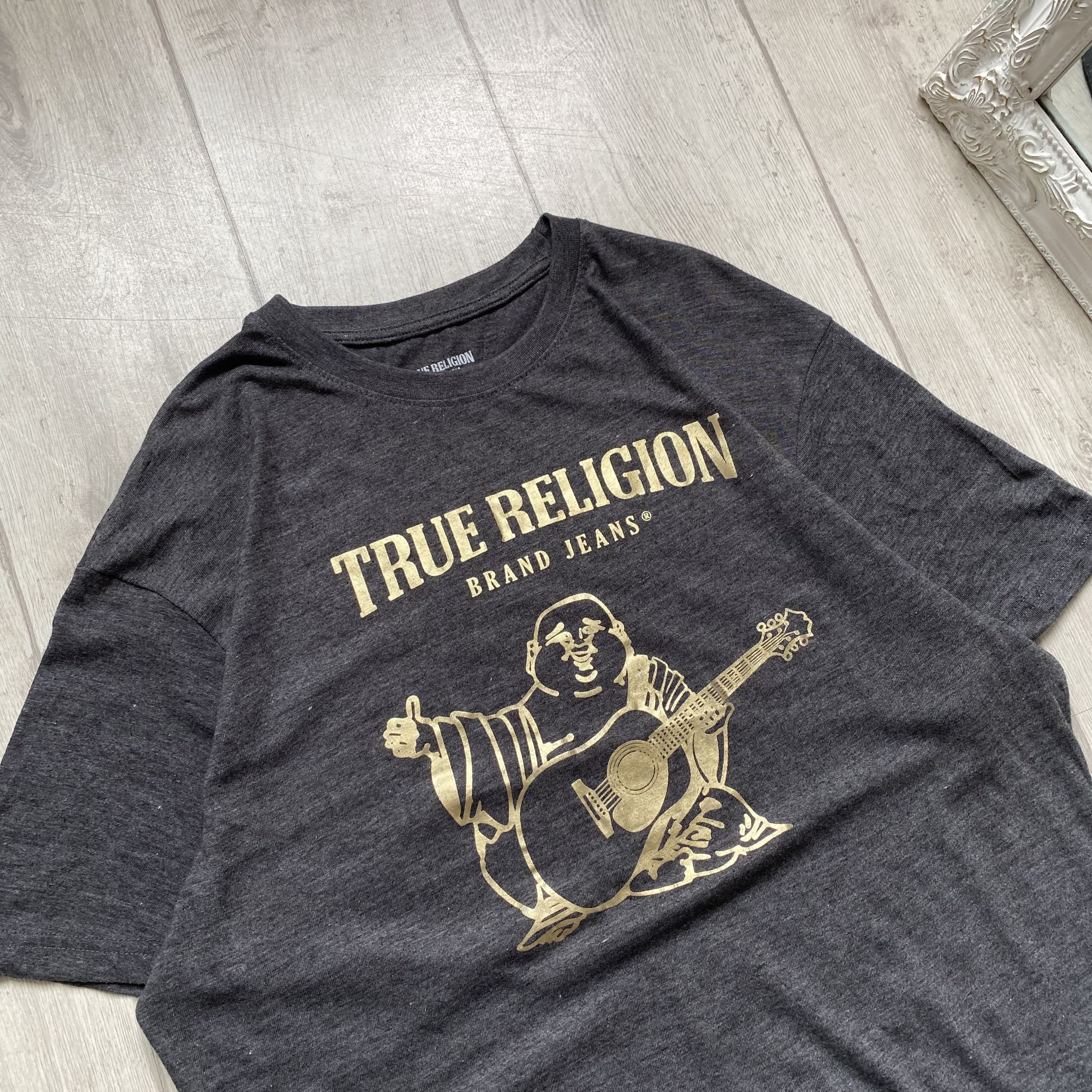 True Religion True Religion y2k gold Buddha big logo tee 90’s style Size US XL / EU 56 / 4 - 2 Thumbnail