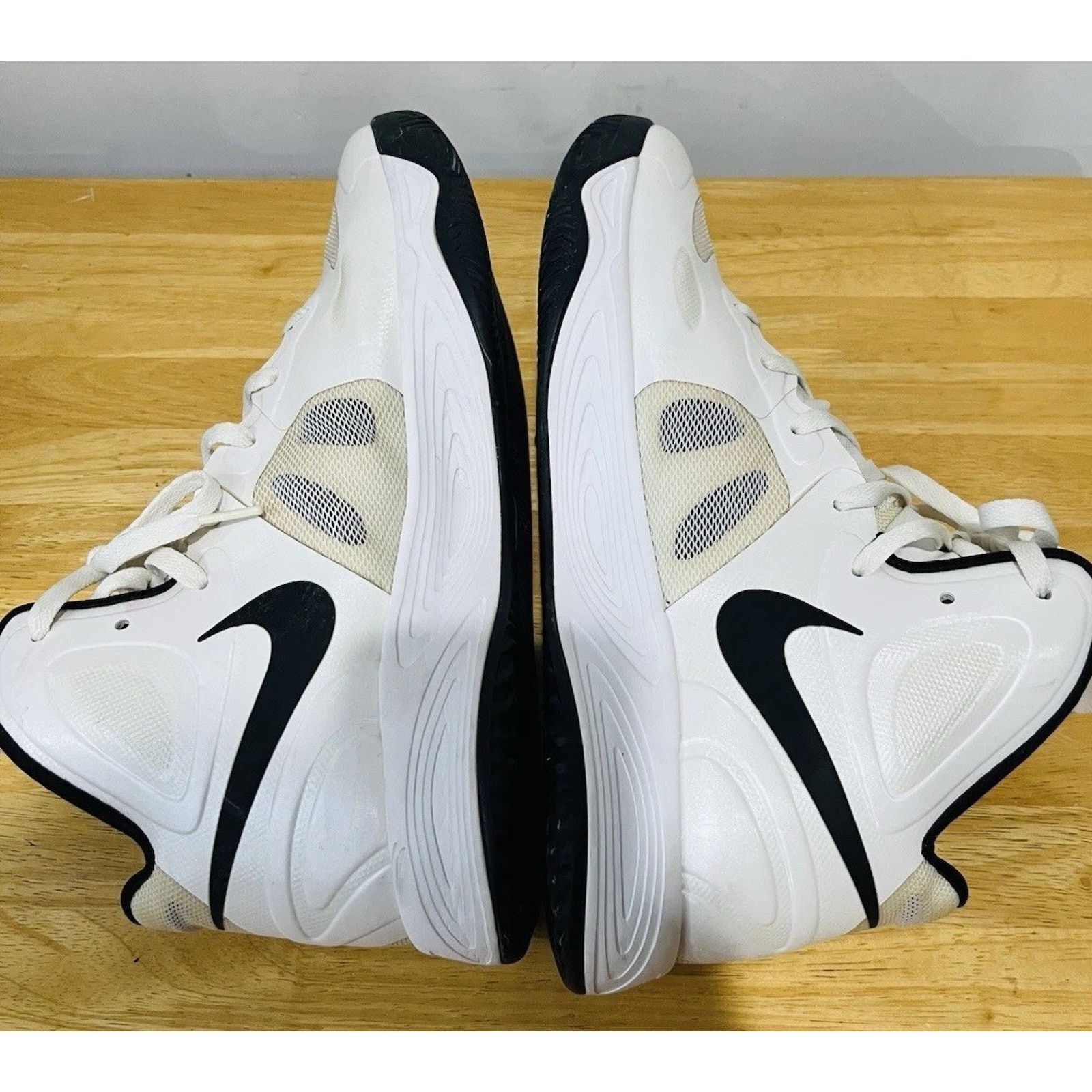 Nike Nike Hyperfuse White Black Basketball Athletic Men's Size 13 Size US 13 / EU 46 - 5 Thumbnail