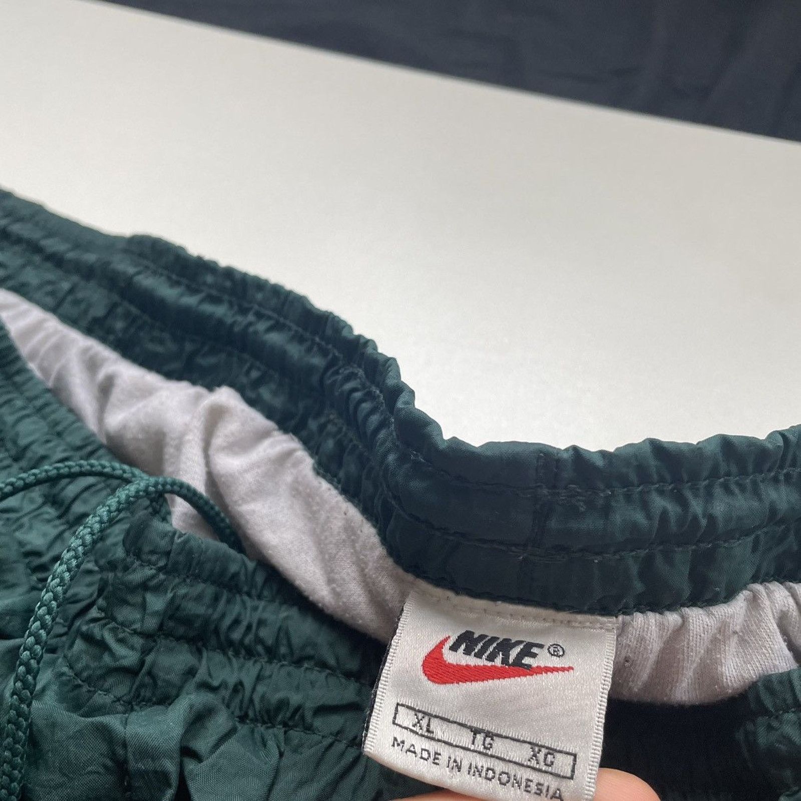 Nike × Vintage Vintage 90s Nike Track Pants Sz XL Green Embroidered Swoosh Size US 36 / EU 52 - 4 Thumbnail