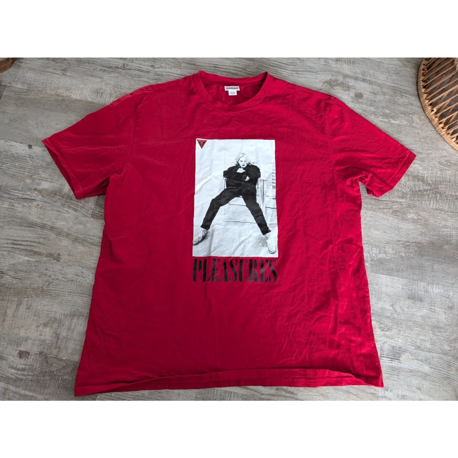 Guess GUESS x PLEASURES Red Drew Barrymore Graphic Printed T-Shirt XL Men Short Sleeve Crew Neck Vintage: No Graphic Print 90s City Limited Edition Size US XL / EU 56 / 4 - 2 Thumbnail